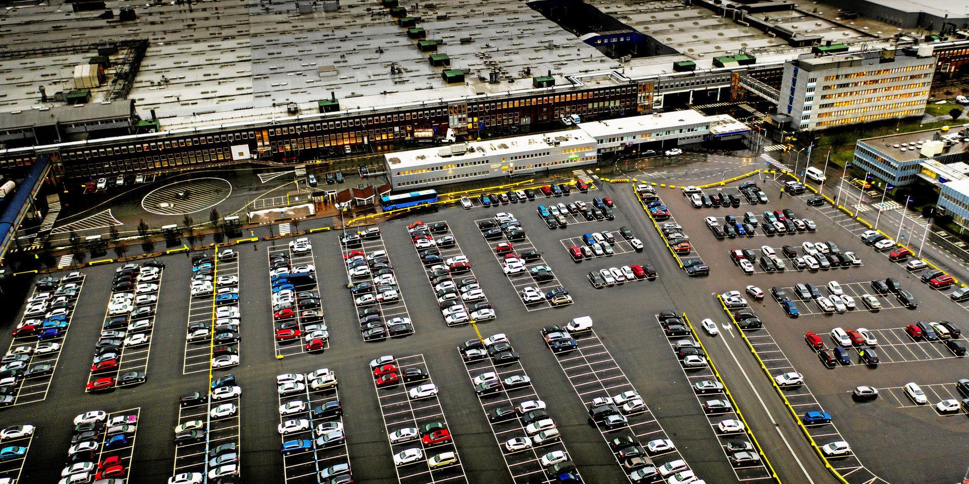 Från och med nästa vecka stänger Volvo Cars fabriken i Torslanda, och resten av produktionen i Sverige.