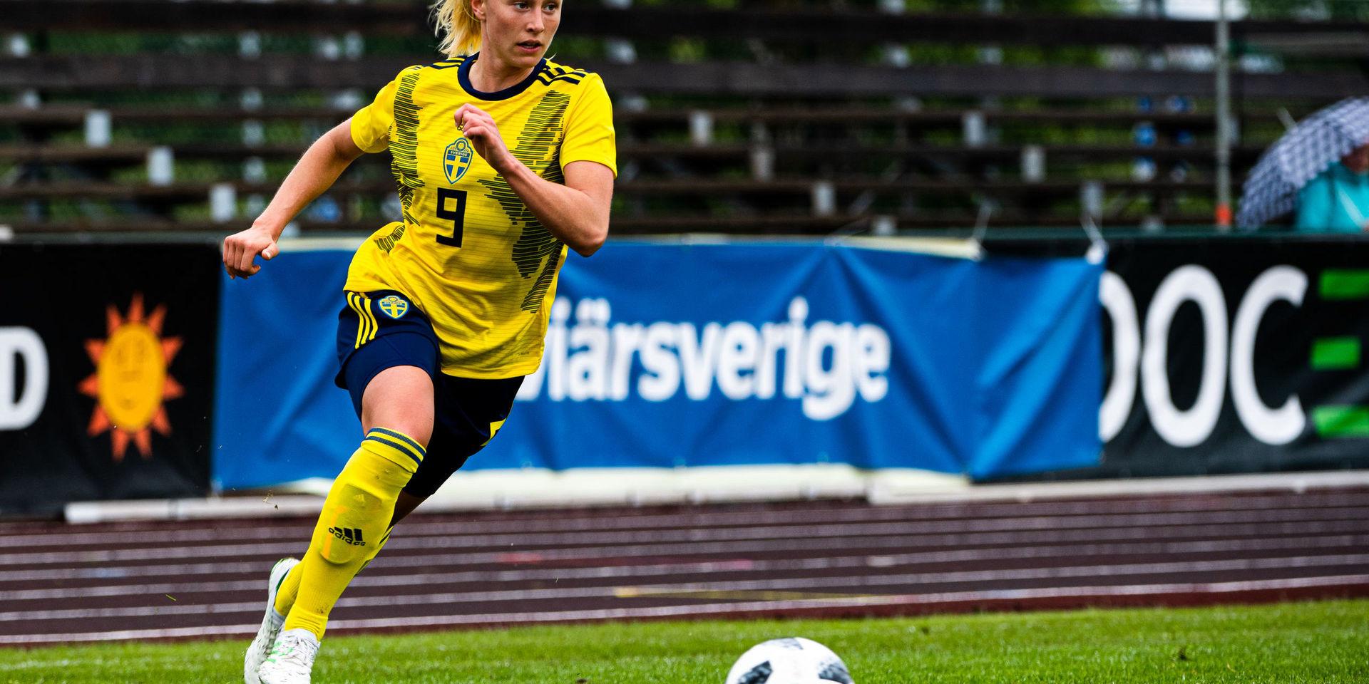 Rebecka Blomqvist leder den damallsvenska skytteligan med sina elva mål. 