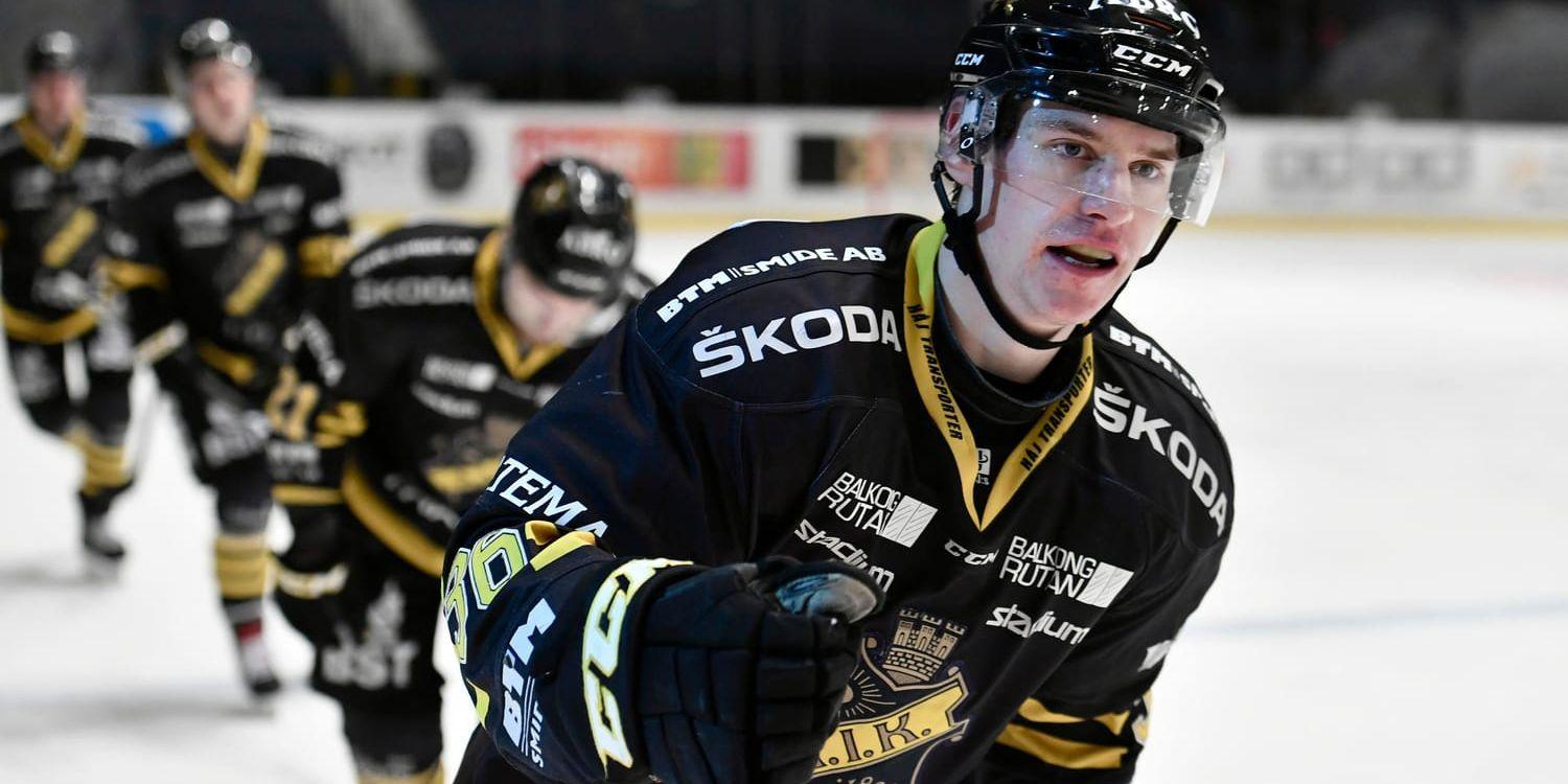 AIK:s Anton Holm får hård kritik av hockeyallsvenskans domarchef för sitt raseriutbrott efter matchen mot Modo. Arkivbild.