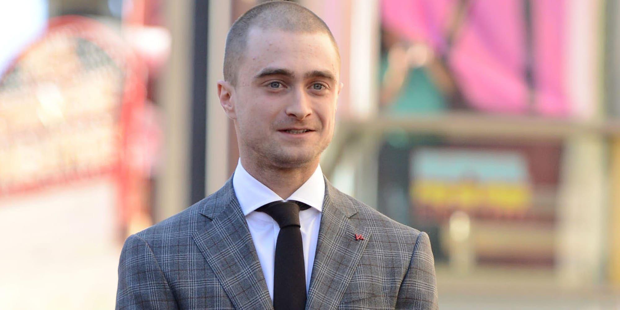 Daniel Radcliffe upprörs över lönegapet mellan manliga och kvinnliga skådespelare.