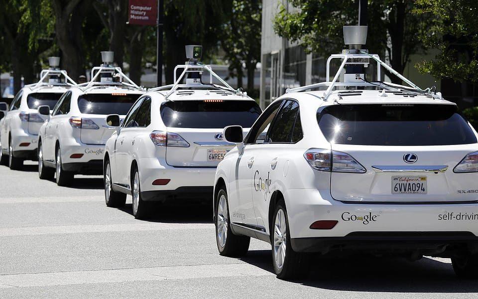 Google har testat sitt program för automatiserad körning på flera olika bilar.