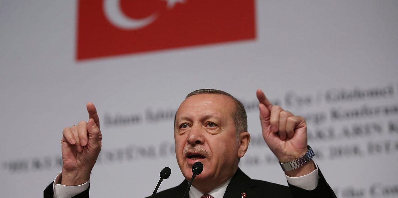 Turkiets president Recep Tayyip Erdogan lovar att ta över efter USA i Syrien – och rensa ut såväl IS som kurdstyrkor. Arkivbild.