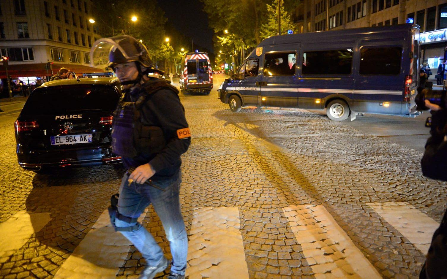 Under fredagen har fransk polis frihetsberövat tre familjemedlemmar till den dödade gärningsmannen. Bild: Stefan Berg