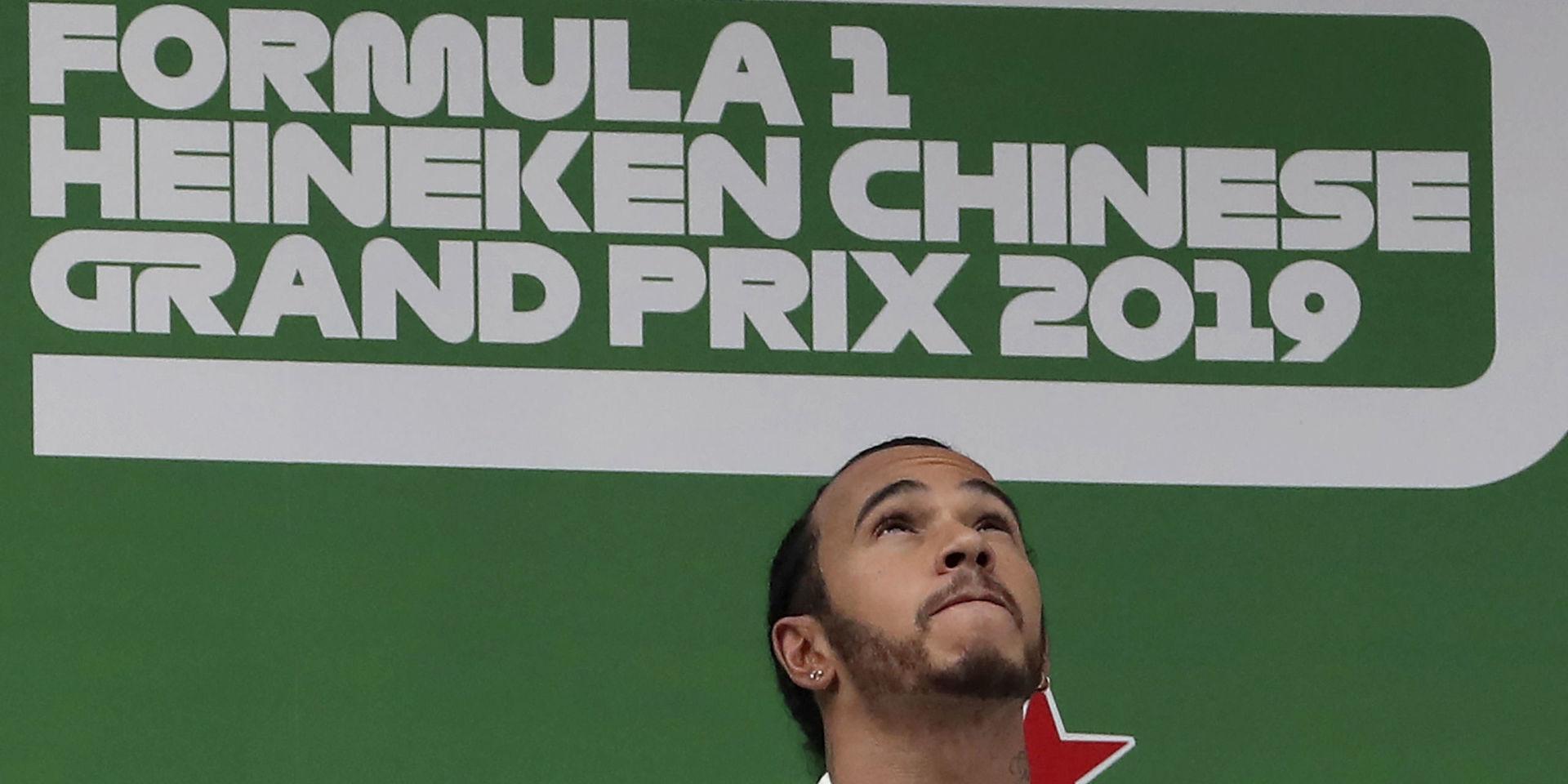 Mercedesföraren Lewis Hamilton vann Kinas Grand Prix i Shanghai i fjol. Men i år blir det ingen tävling. Oron för coronaviruset gör att den ser ut att ställas in. Arkivbild.