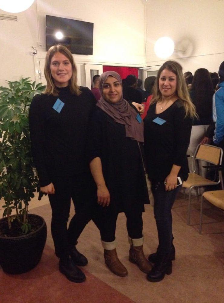 I östra Göteborg finns ett tjugotal HPV-ambassadörer. Från vänster: Sara Abiri, Etab El Metowri och Sausan Ismail. FOTO: Privat