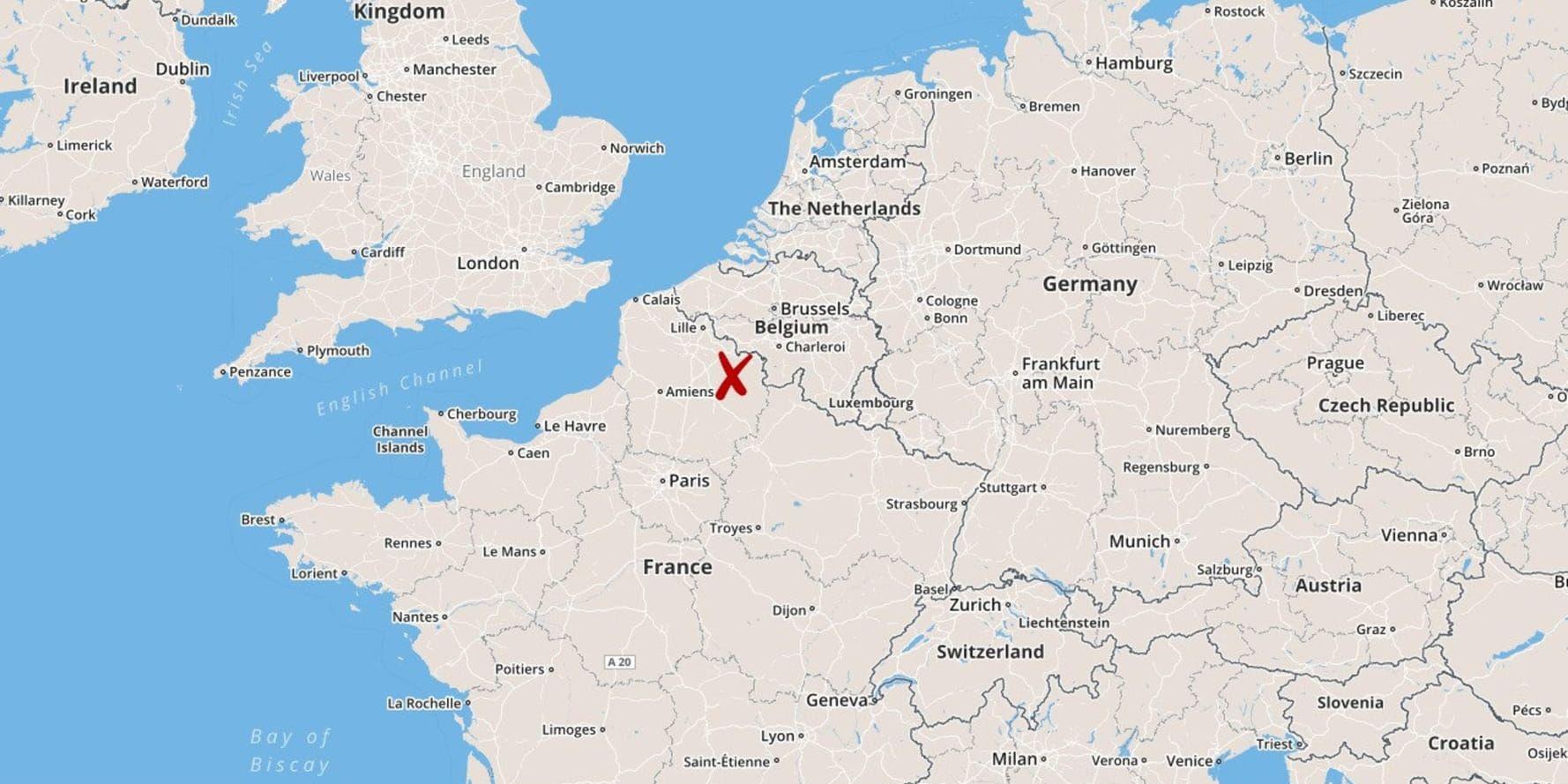 En 57-årig fransman från staden Pont-sur-Sambre nära belgiska gränsen har formellt anklagats efter att ha erkänt att han utsatt tiotals kvinnor för våldtäkt eller andra sexuella övergrepp.