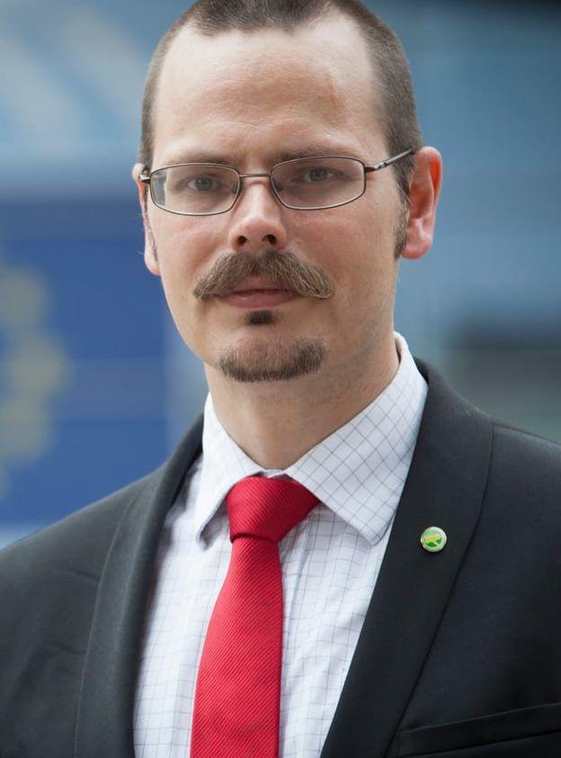  
    <strong>Max Andersson</strong> (MP),EU-parlamentariker 
   