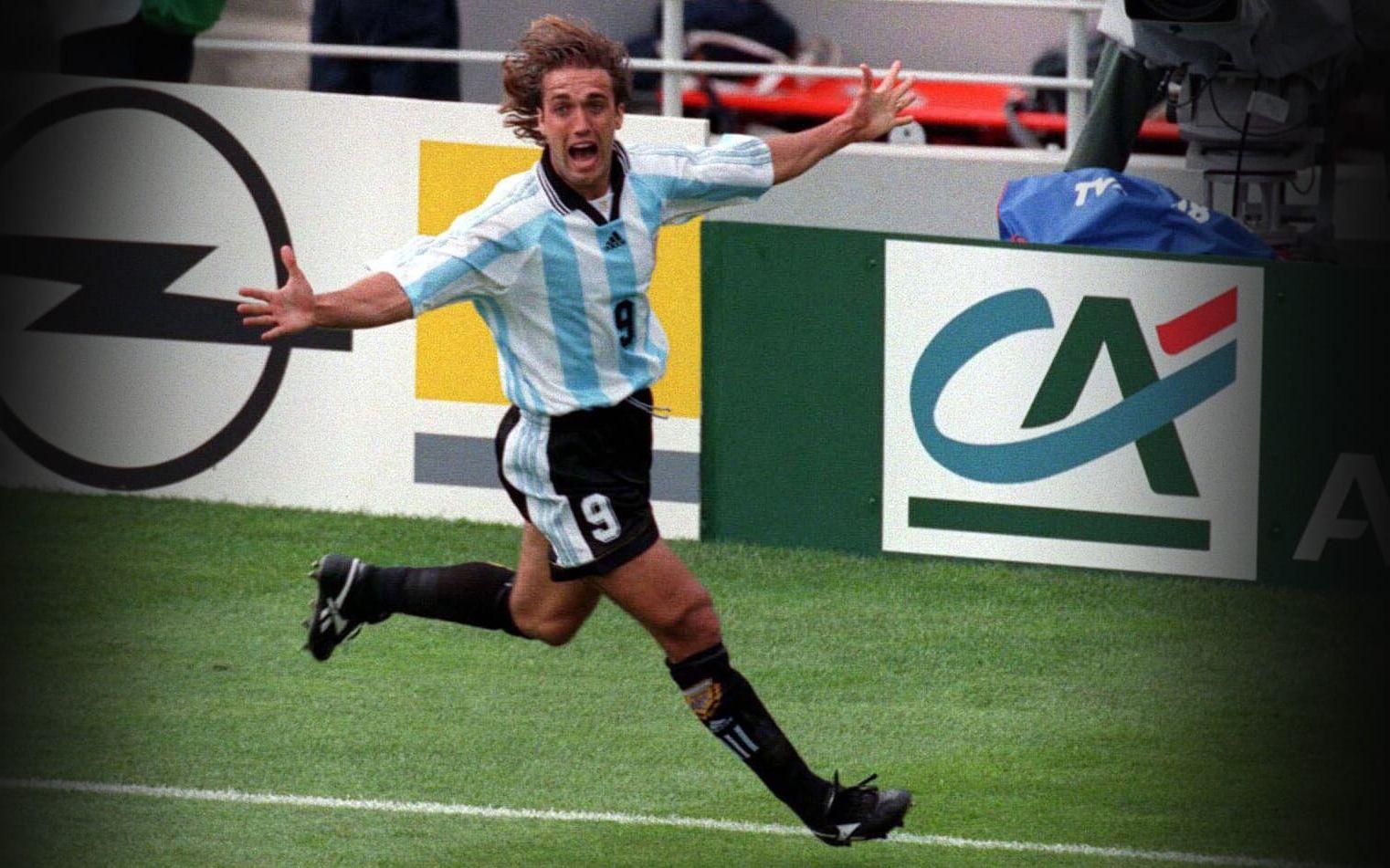 Argentina vann den första upplagan av Confederations cup 1992, som då hette King Fahd cup. Endast fyra lag var med och det krävdes bara två segrar för att Gabriel Batistuta & Co. skulle vinna turneringen. 7–1 i målskillnad säger att Argentina var värdigt mästarlag. Foto: Bildbyrån