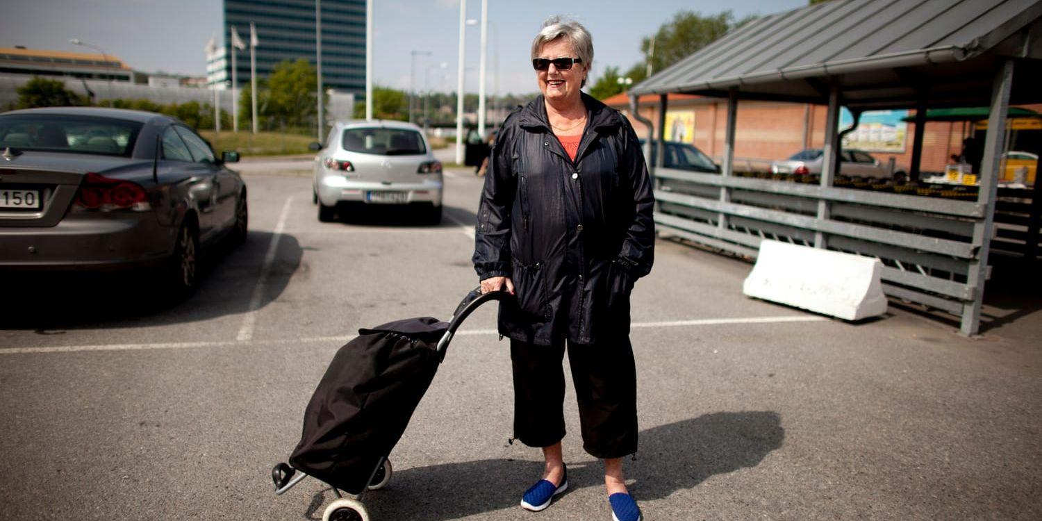Inger Roempke, 72, bor i Kallebäck och kör mindre till centrala Göteborg sedan trängselskatten infördes.