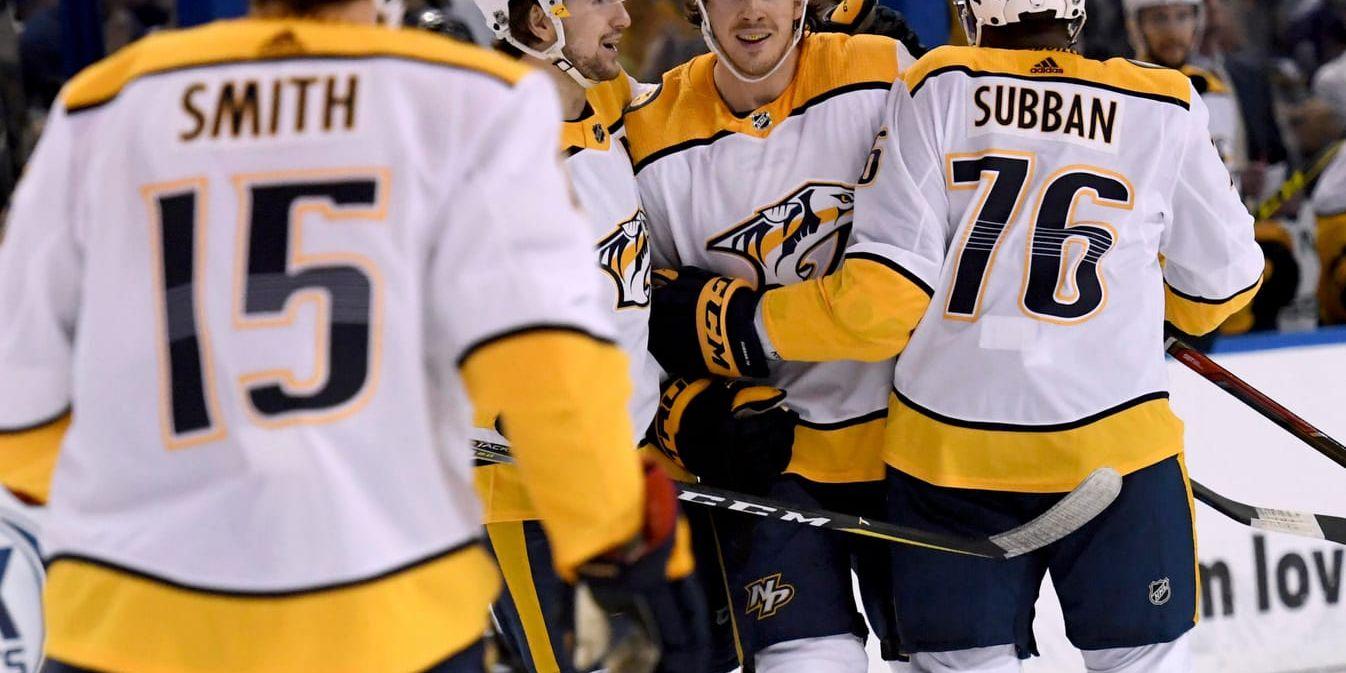 Nashvilles Filip Forsberg gjorde två mål mot Tampa Bay i NHL-ishockeyn.
