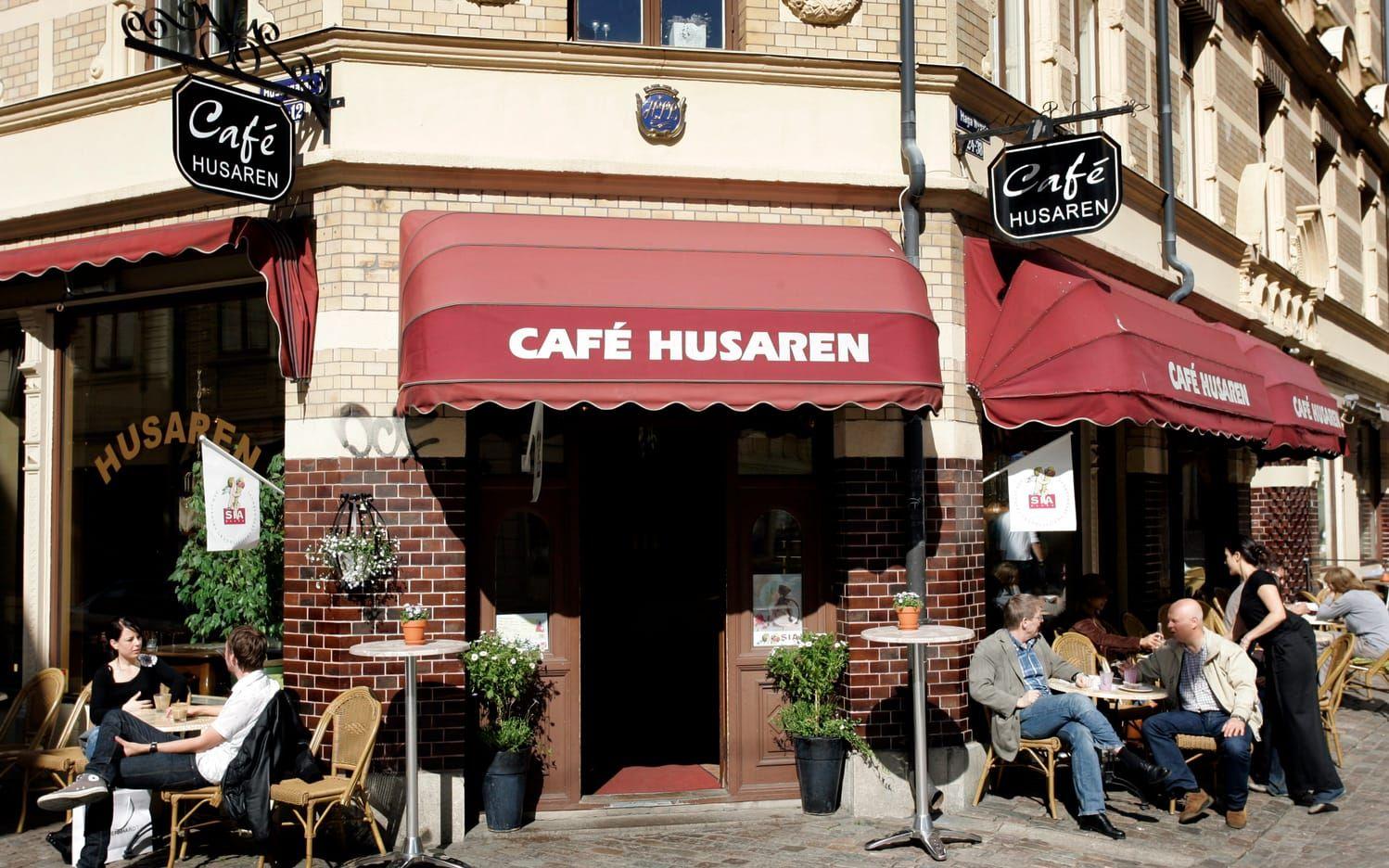 Skribenten skriver även att det bör medföras en varning medrekommendationerna för ett av Hagas populära kaféer. Foto: TT
