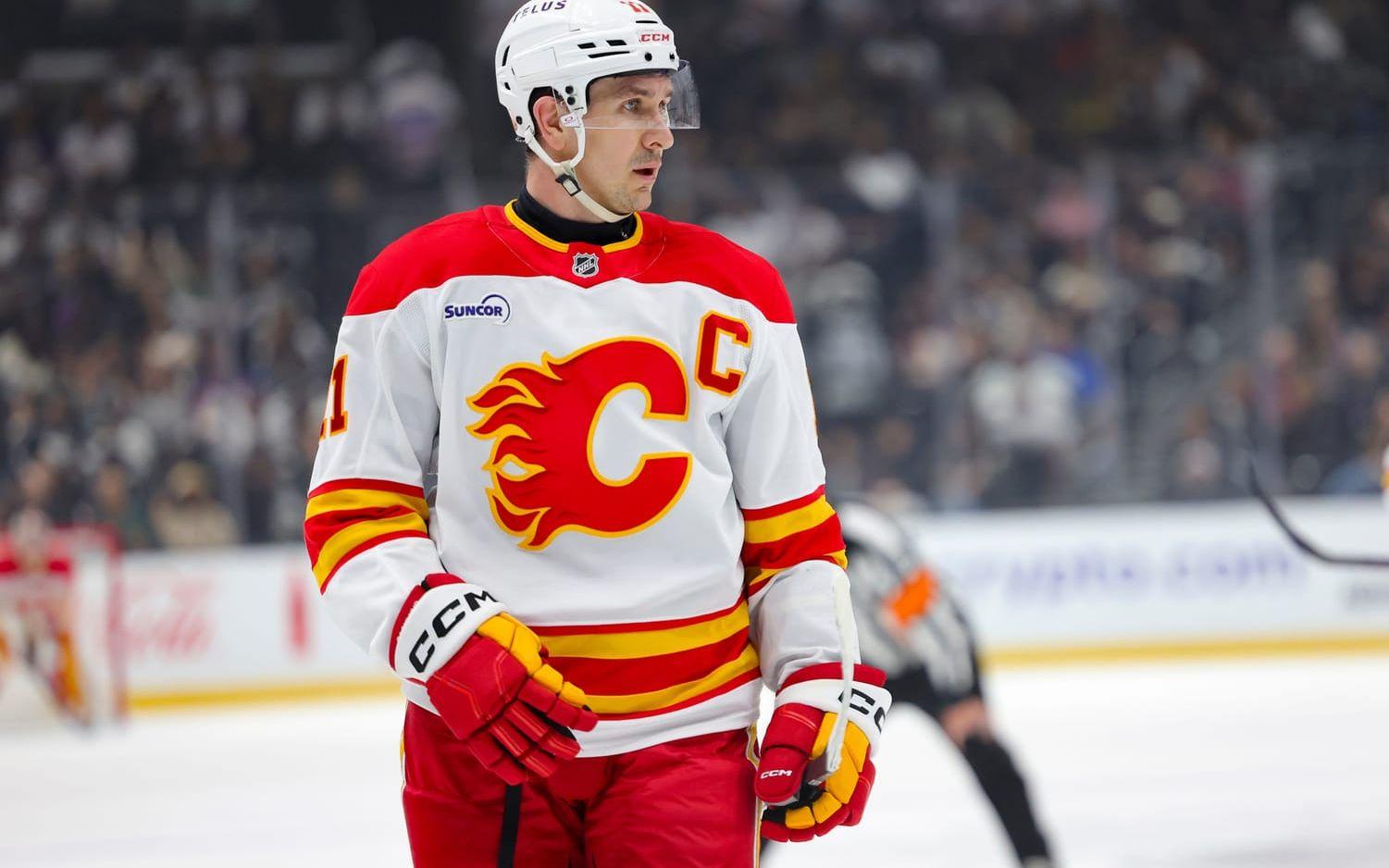 Calgary Flames lagkapten Mikael Backlund kommer inte att spela VM för Sverige i år. Arkivbild.