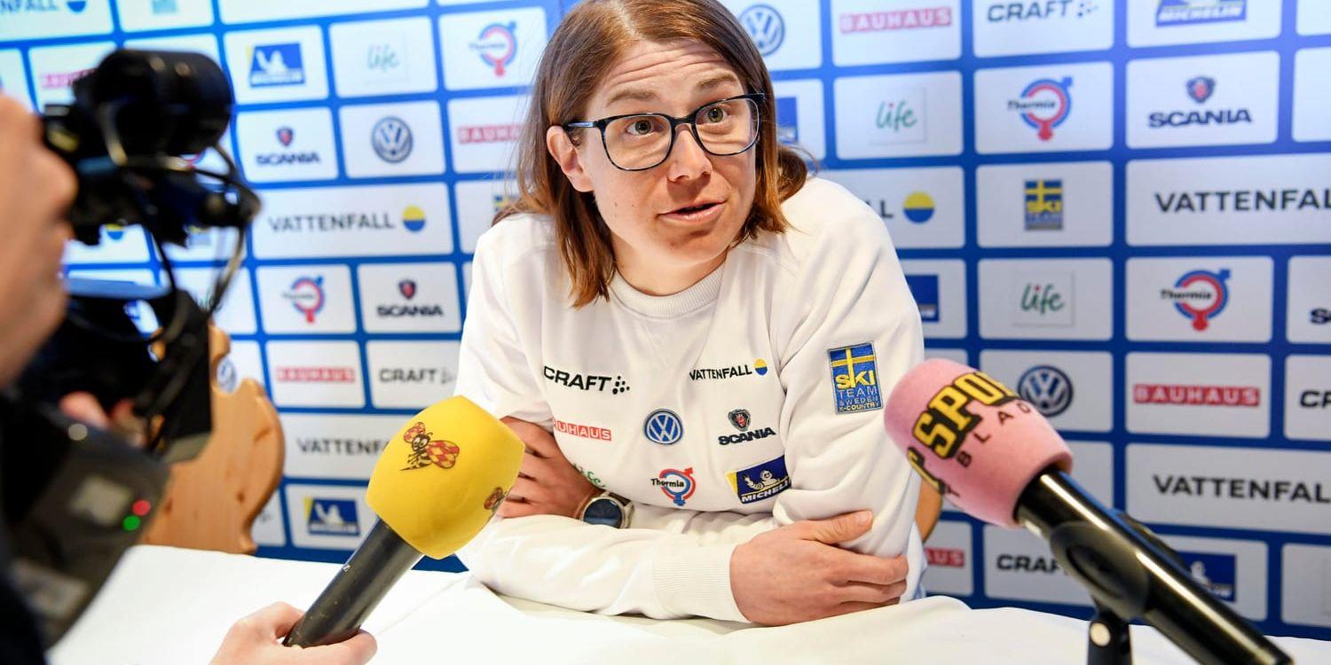 Ida Ingemarsdotter under pressträffen i Seefeld inför damernas 10 kilometer klassiskt på skid-VM.