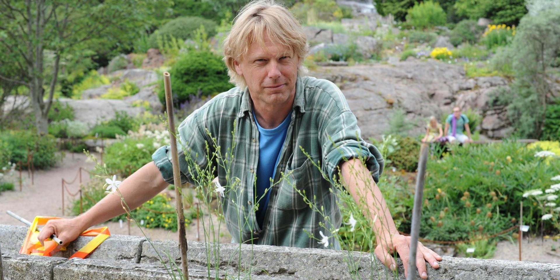 Mats Havström är botanist och enhetschef på Botaniska. Han har koll på vad som flyger i luften just nu.