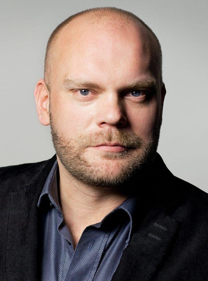 
    <strong>Patrik Eriksson</strong>
    <br> 
    <br> programchef för Greenpeace Norden
   </br></br>