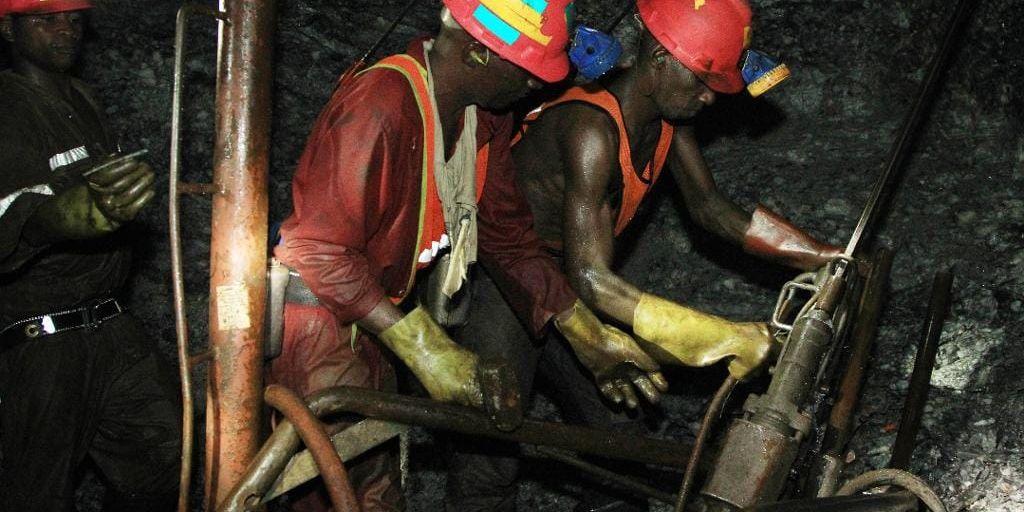 Arbetare i en guldgruva utanför Johannesburg. Arkivbild.