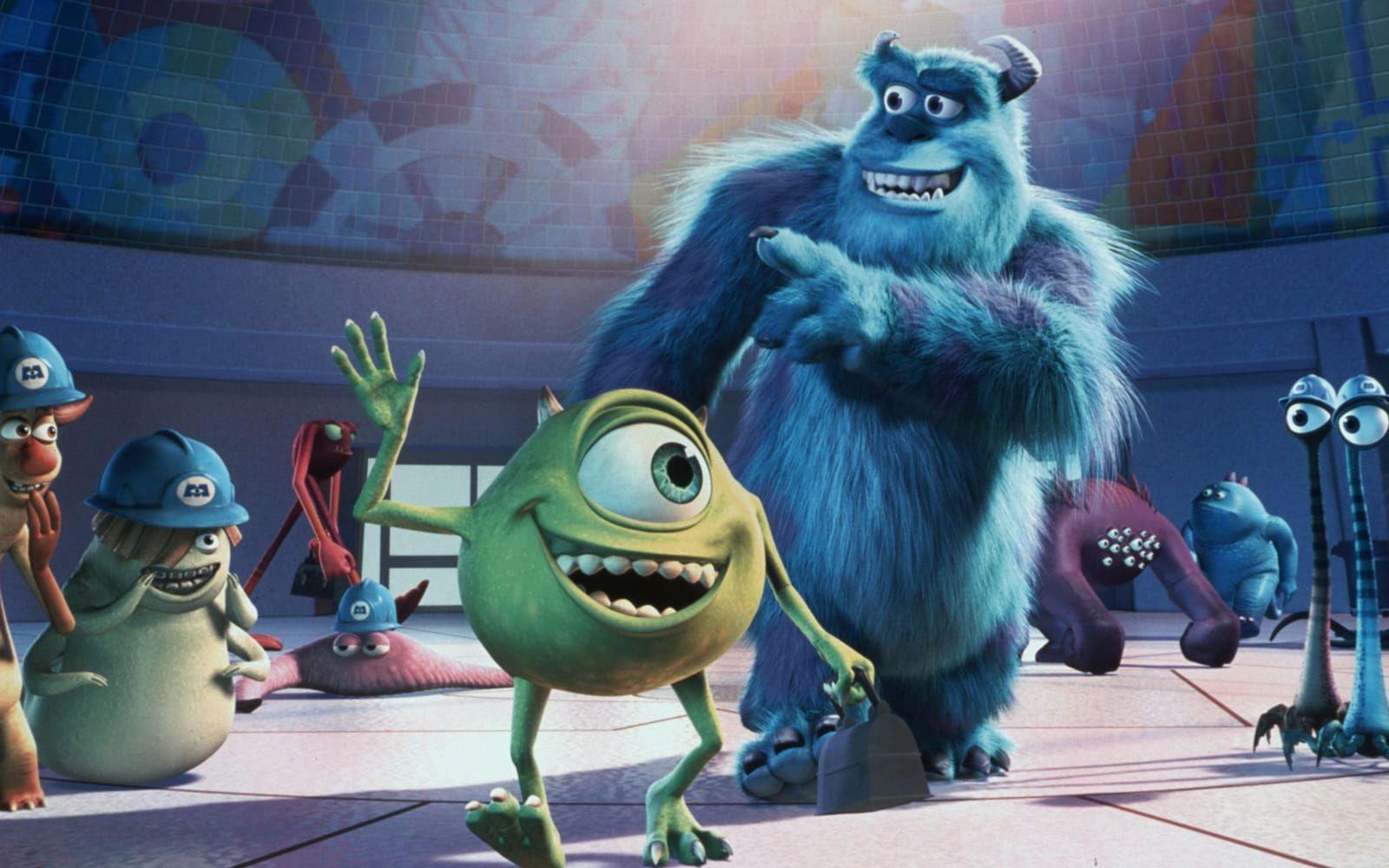<strong> ALLT I PIXAR HÄNGAR IHOP.</strong>  The Pixar Theory är <a href="”https://jonnegroni.com/2013/07/11/the-pixar-theory”" target="”_blank”"> en idé</a> om att alla Pixarfilmer utspelar sig i samma värld och följer en tidslinje, från Den gode dinosaurien (där förhistoriska djur har språk och intelligens) till Monster Inc där monstren utvecklats och överlevt människor. Deras ”monstervärld" är inte en parallell värld, som man kanske kan tro, utan en framtid när människor försvunnit. Flickan i Monster Inc, Boo, ska ha använt monstrens portalmaskin för att skapa en tidsloop och hon kan bland annat synas som häxan i filmen Modig.