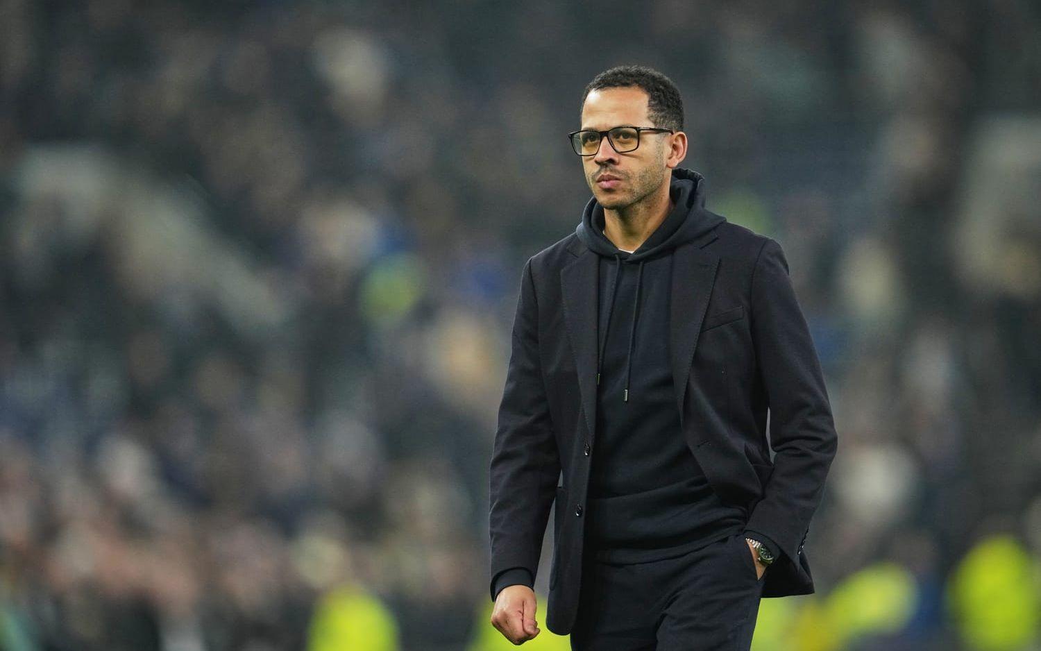 Liam Rosenior får sparken från Chelsea. Bild från i mars.