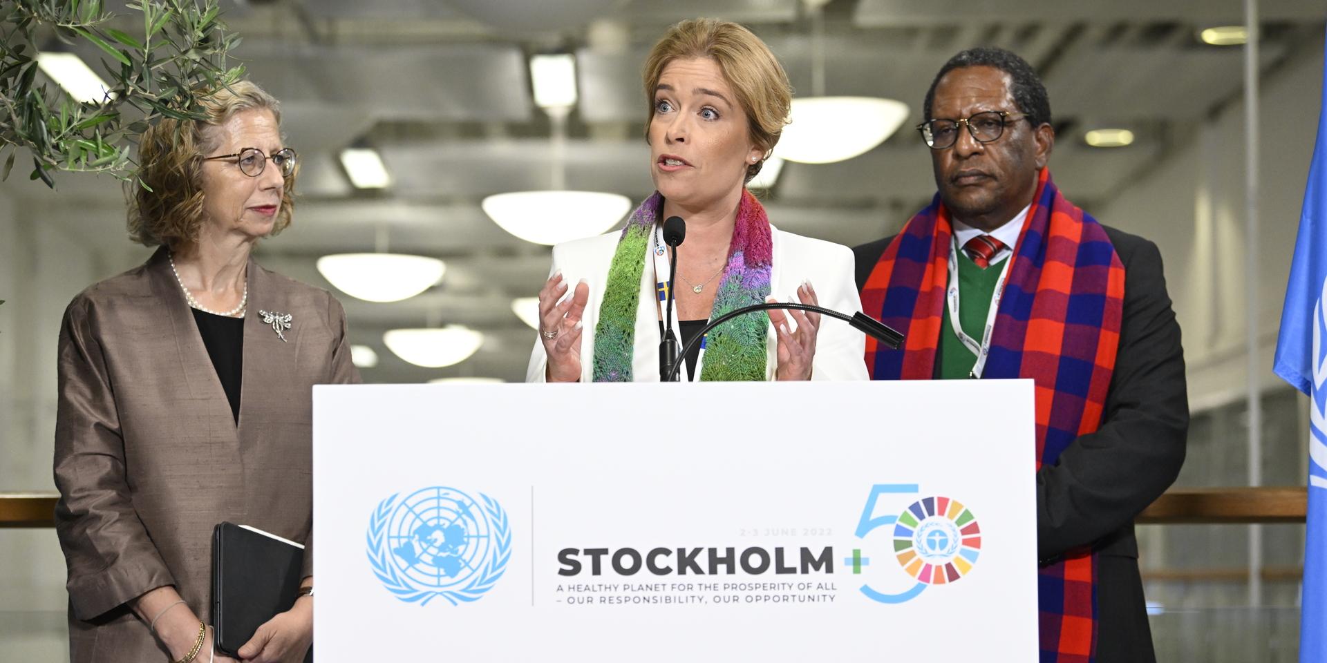 Sveriges miljöminister Annika Strandhäll, verkställande direktör för FN:s miljöprogram Inger Andersen och Kenyas miljöminister Keriako Tobiko.