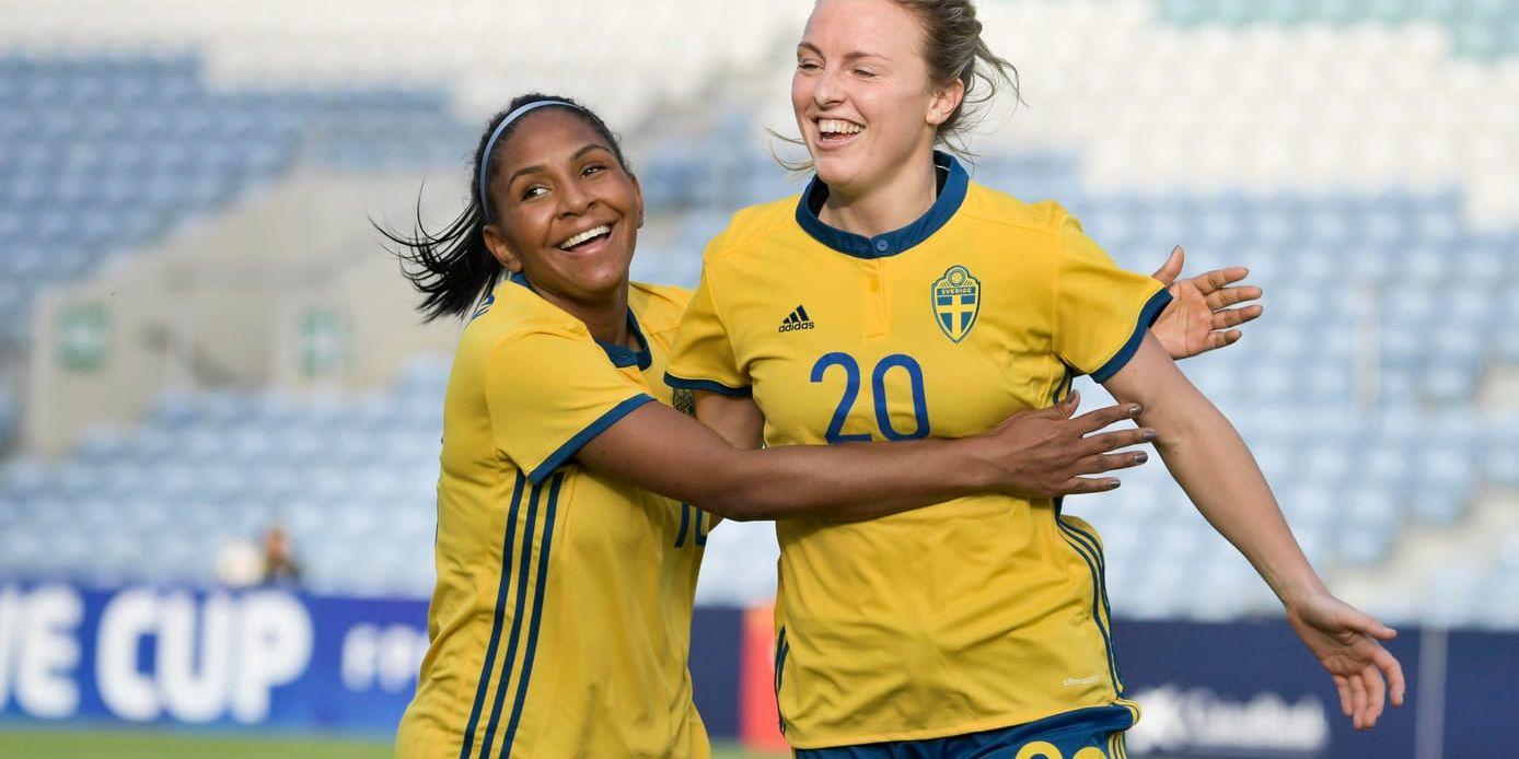 Madelen Janogy och Mimmi Larsson – två potentiella VM-spelare i sommar. Arkivbild.