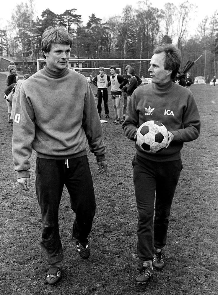 "Svennis" och Torbjörn Nilsson tillsammans i IFK Göteborg på 1980-talet. Bild: TT.