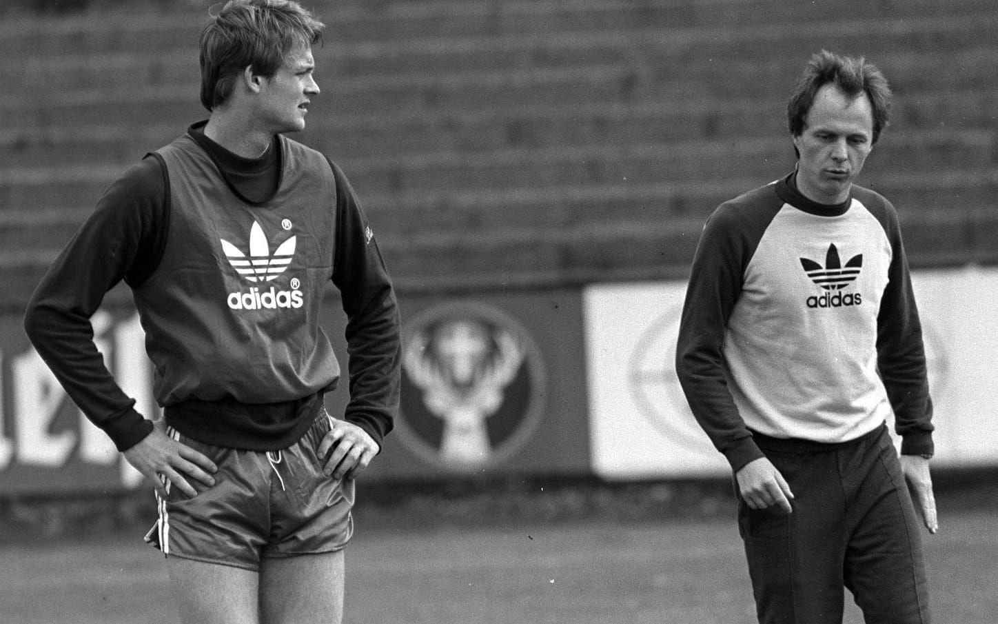 "Svennis" och Torbjörn Nilsson tillsammans i IFK Göteborg på 1980-talet. Bild: TT.