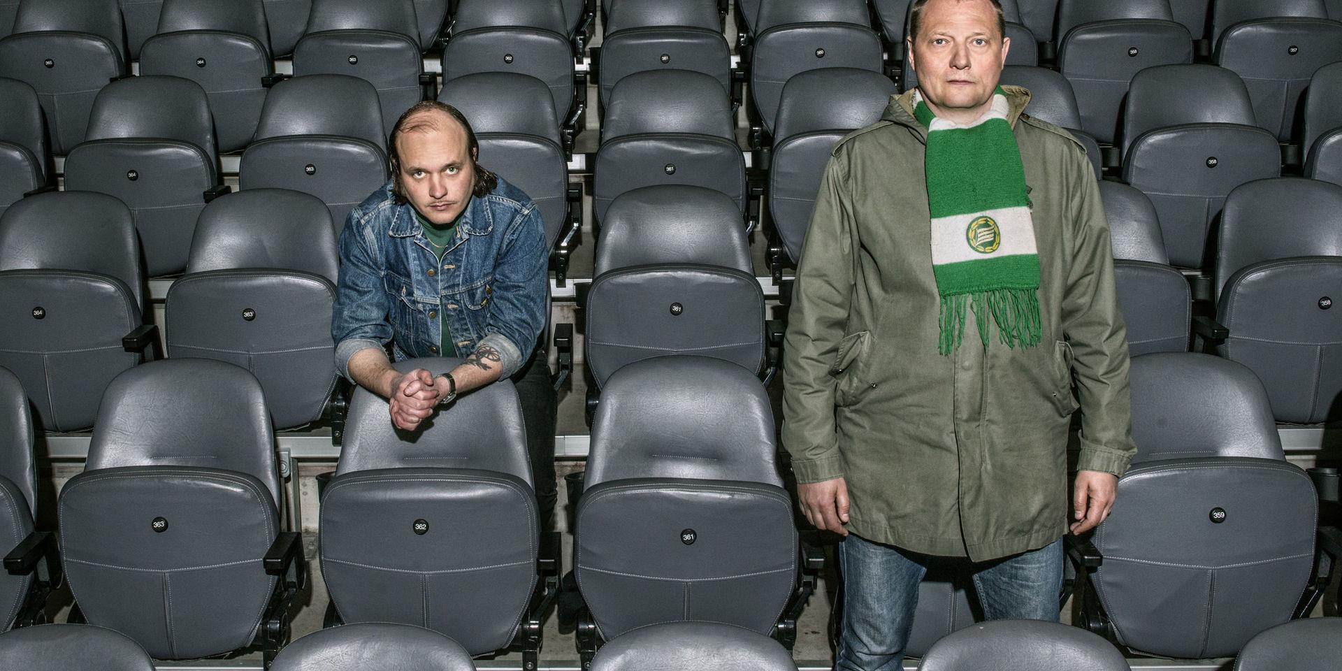 Artistkollegorna och Hammarbysupportrarna David Ritschard (vänster) och Magnus Carlson har gjort låten 'Vi ses snart igen' tillsammans. Alla intäkter går till Hammarby IF. Pressbild.