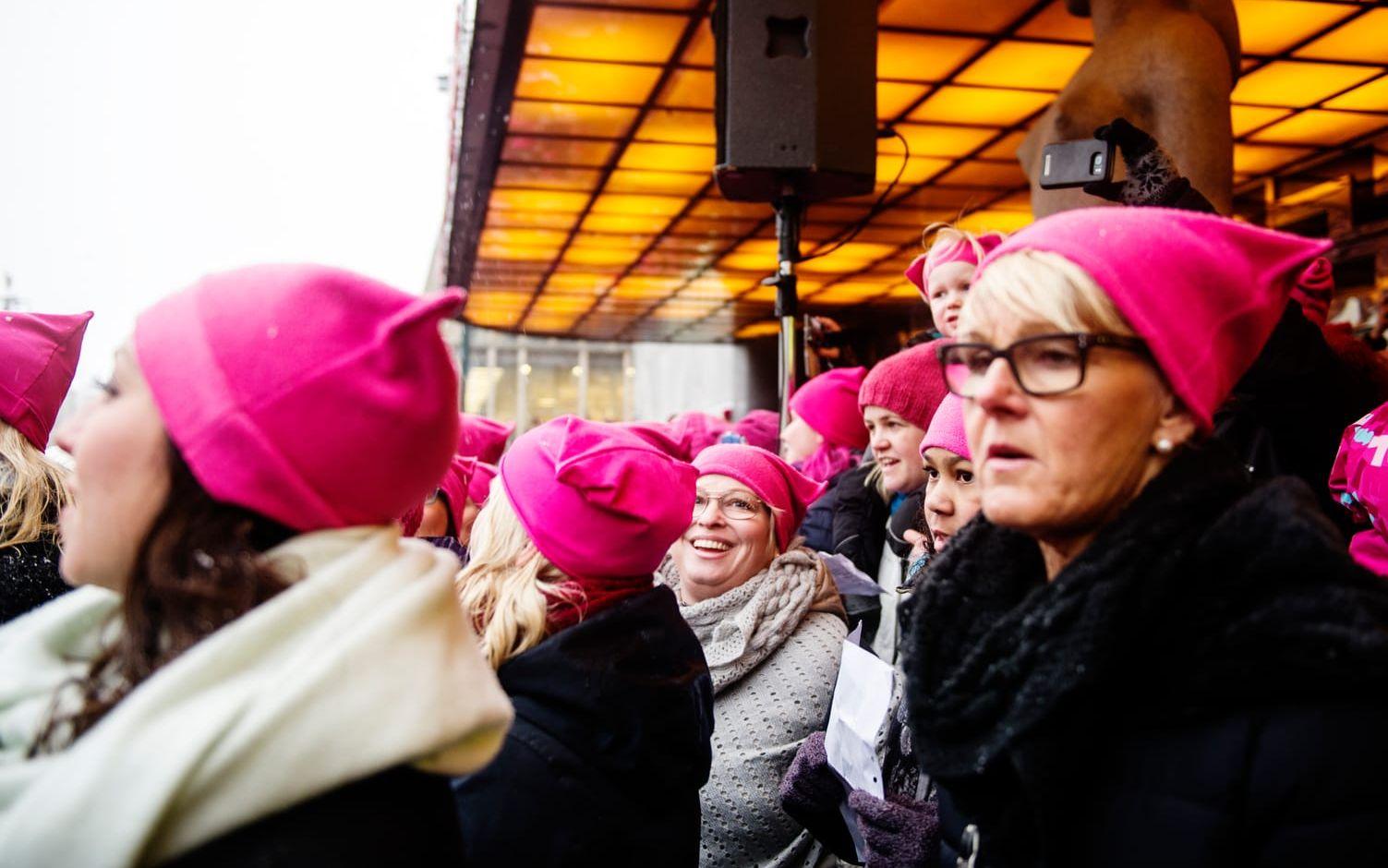 I Can't Keep Quiet och de rosa mössorna kommer från USA som en protest mot Donald Trumps politik. FOTO: Anna Svanberg