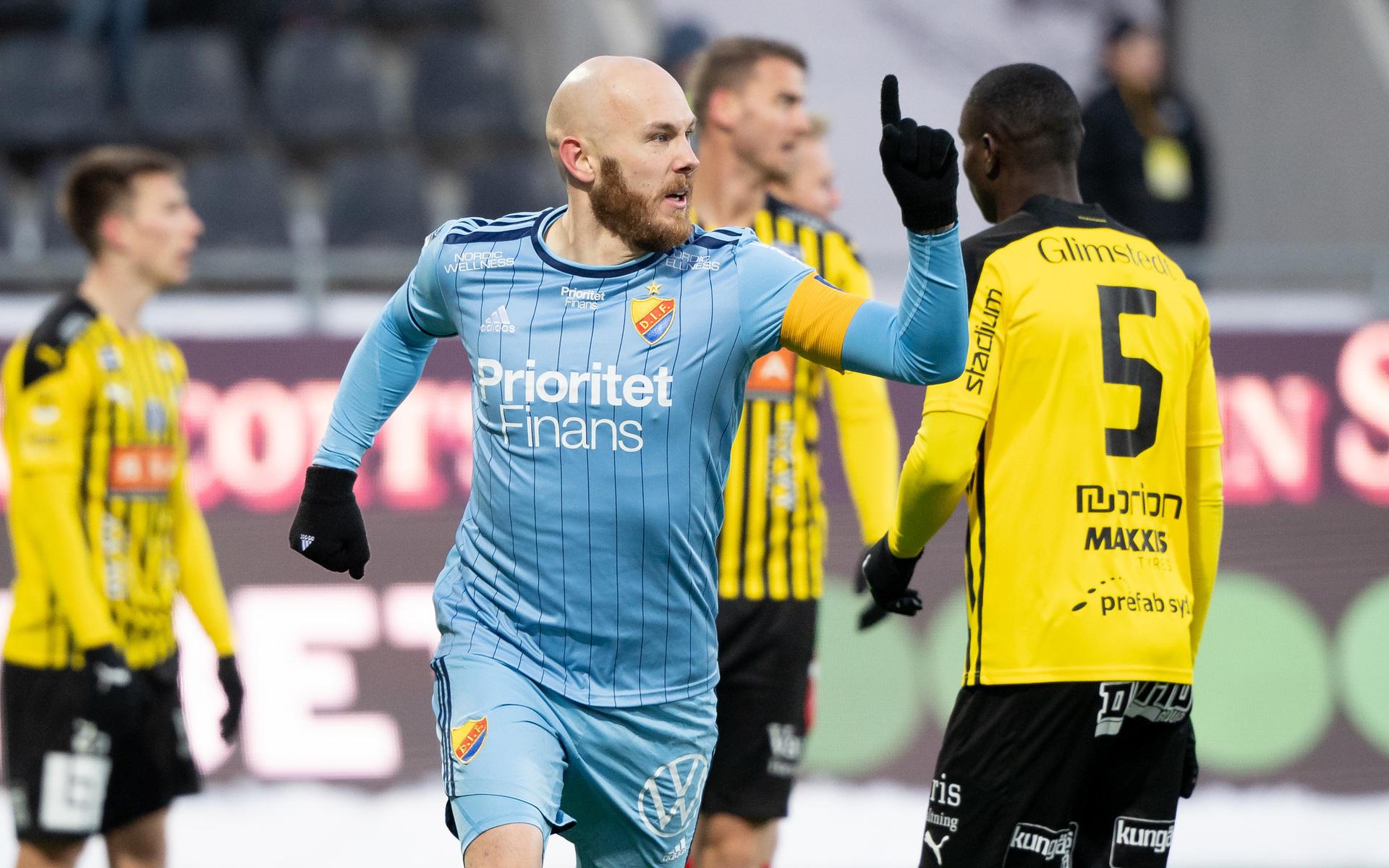 Djurgårdens Magnus Eriksson jublar efter 0-1.
