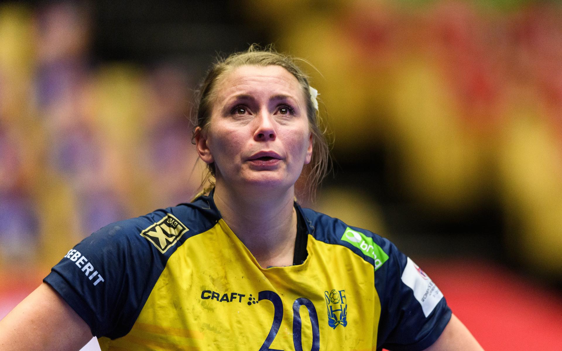 I december 2020 meddelade Gulldén att hon slutar i landslaget. 