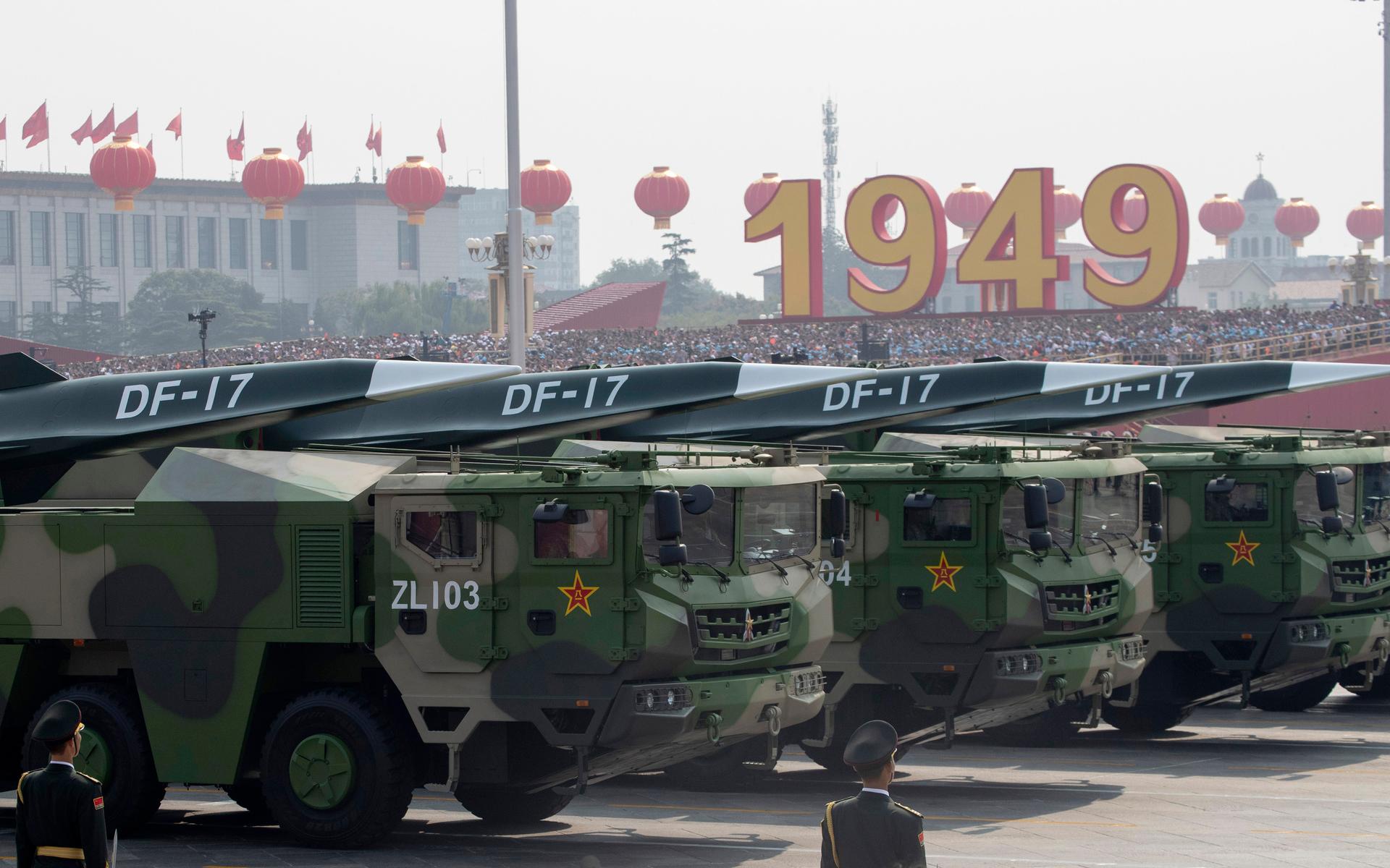 Vid 70-årsjubileet av Folkrepublikens grundande, 2019, visade Kina upp de taktiska ballistiska kärnvapen-missilerna DF17, som har en större förmåga att undvika USA:s anti-missilsystem.