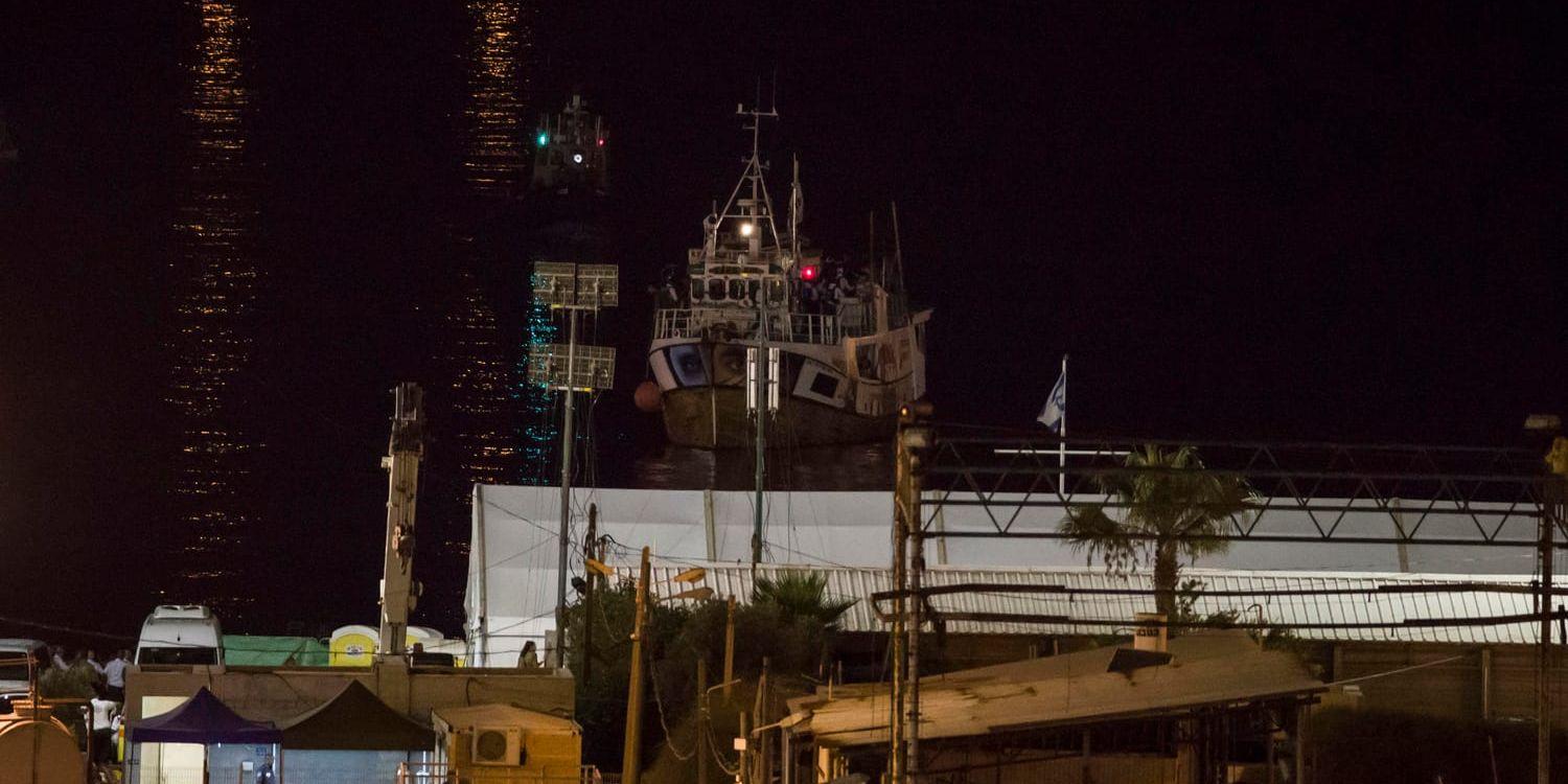 Aktivistfartyget tas in till hamnen i Ashdod i söndags efter att ha blivit bordat av israeliska flottan.