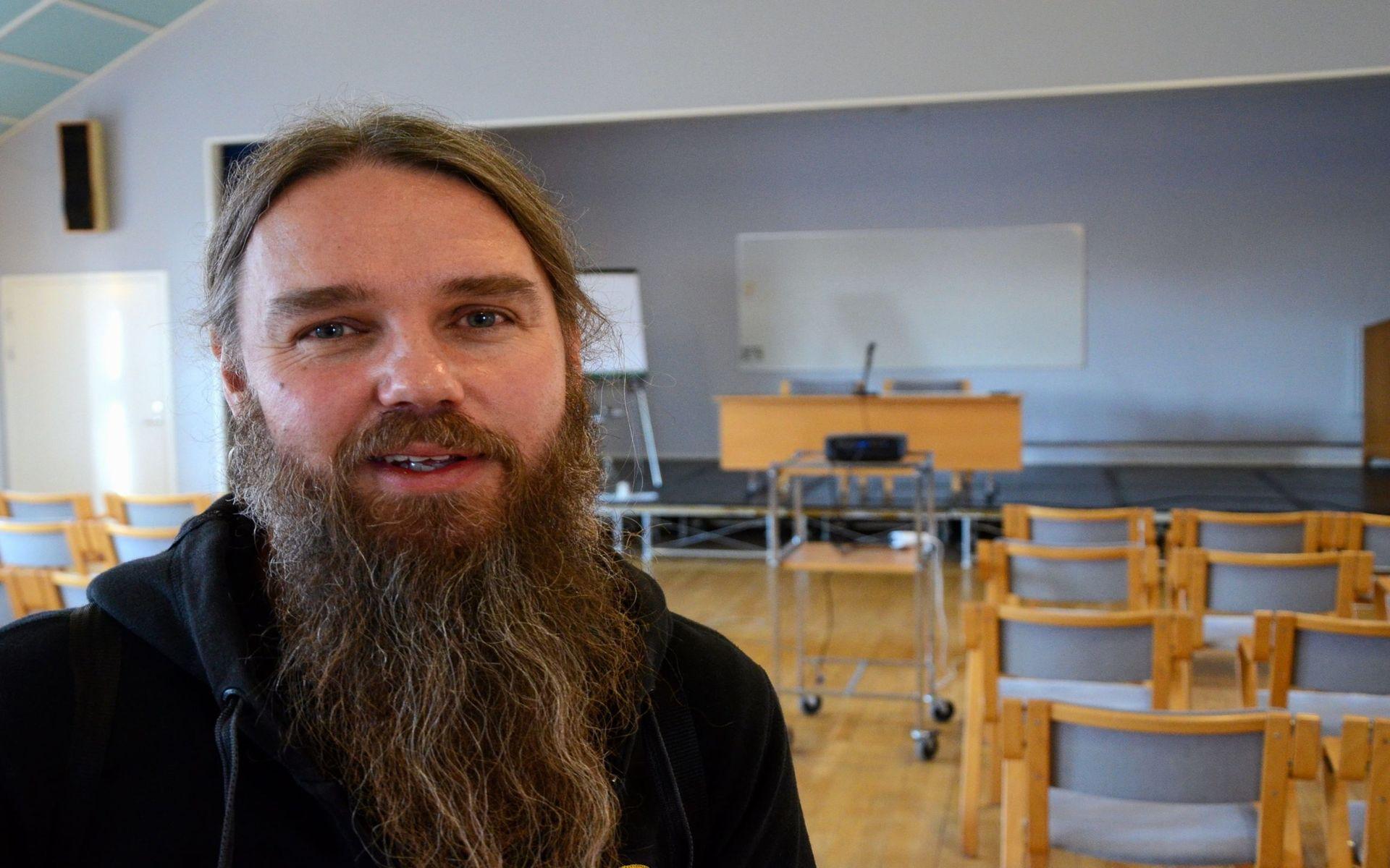 Göran Larsson är professor i religionsvetenskap och prodekan vid humanistiska fakulteten på Göteborgs universitet.