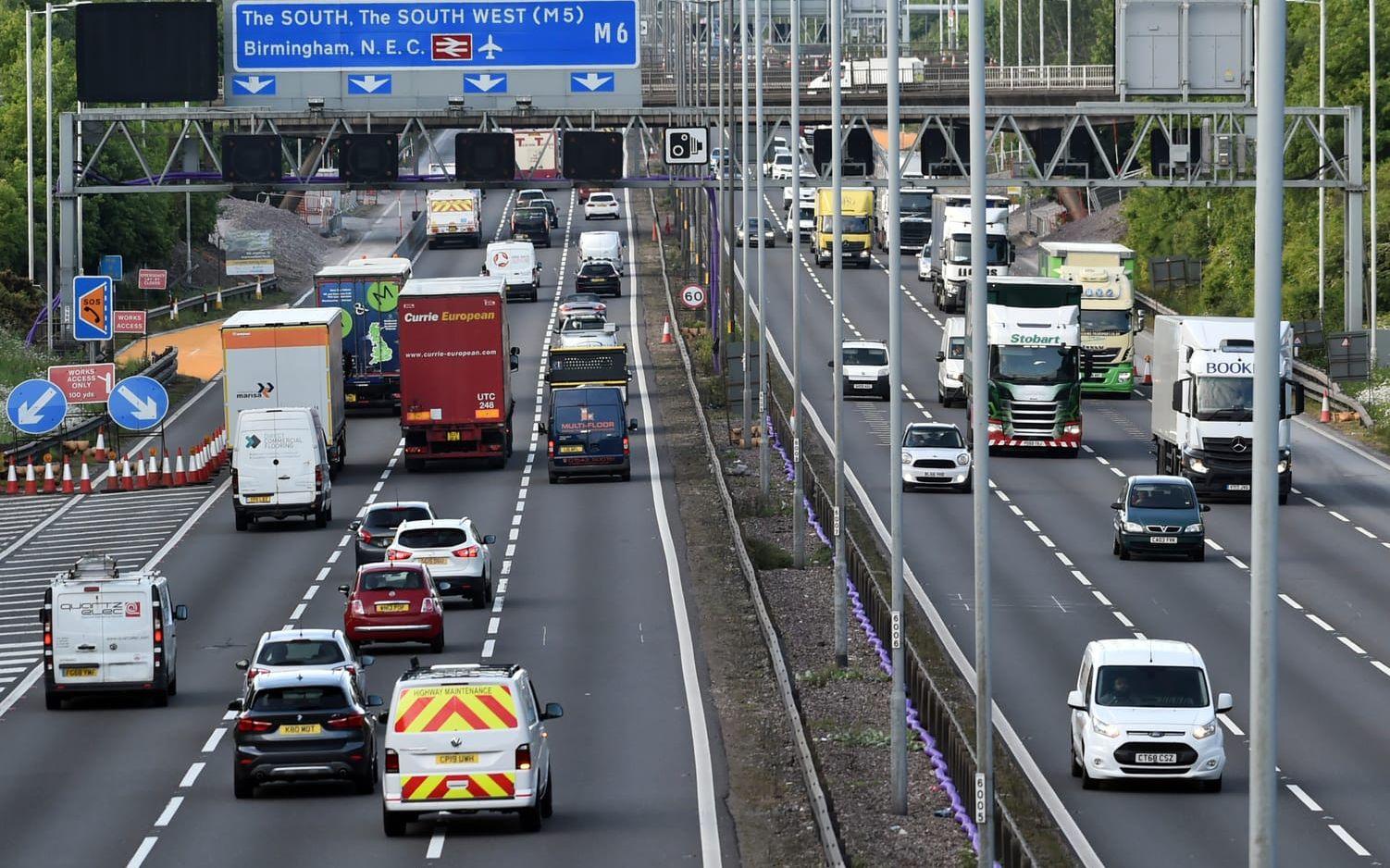 Trafik på M6-motorvägen i närheten av Birmingham. Arkivbild.