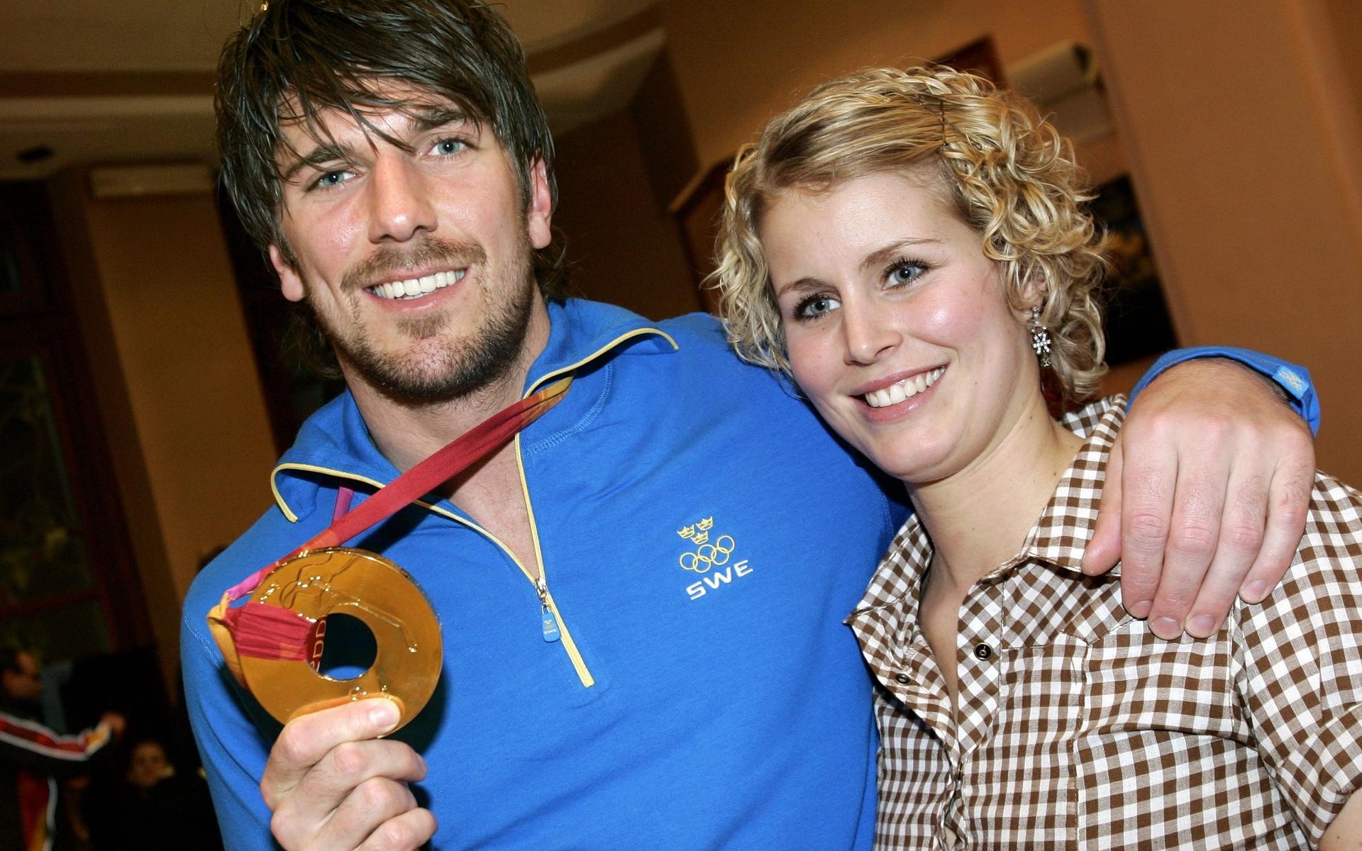 2006: Här på guldfesten tillsammans med dåvarande flickvän Therese Andersson. Paret gifte sig 2011.