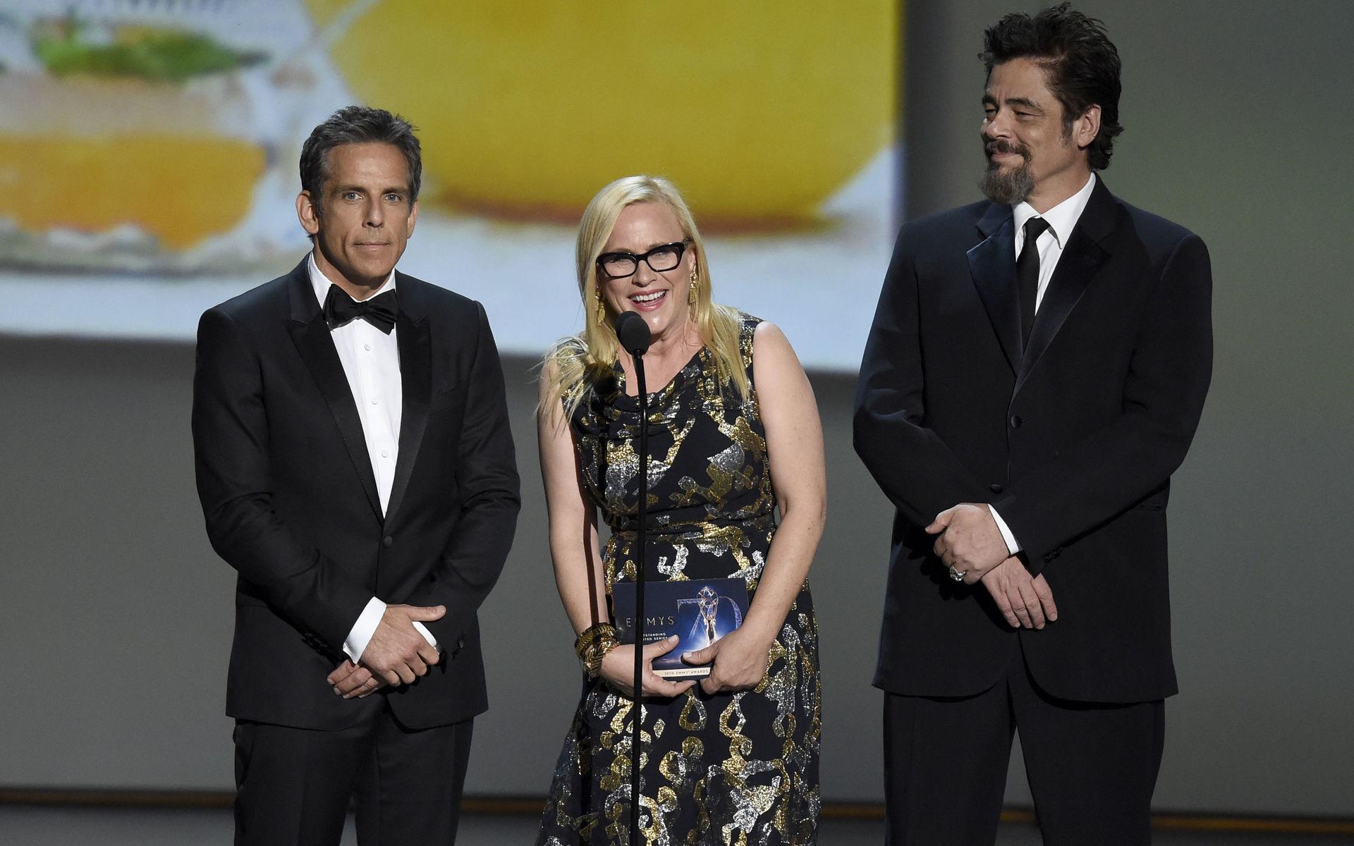 Ben Stiller, Patricia Arquette och Benicio del Toro delade ut pris för bästa serie.
