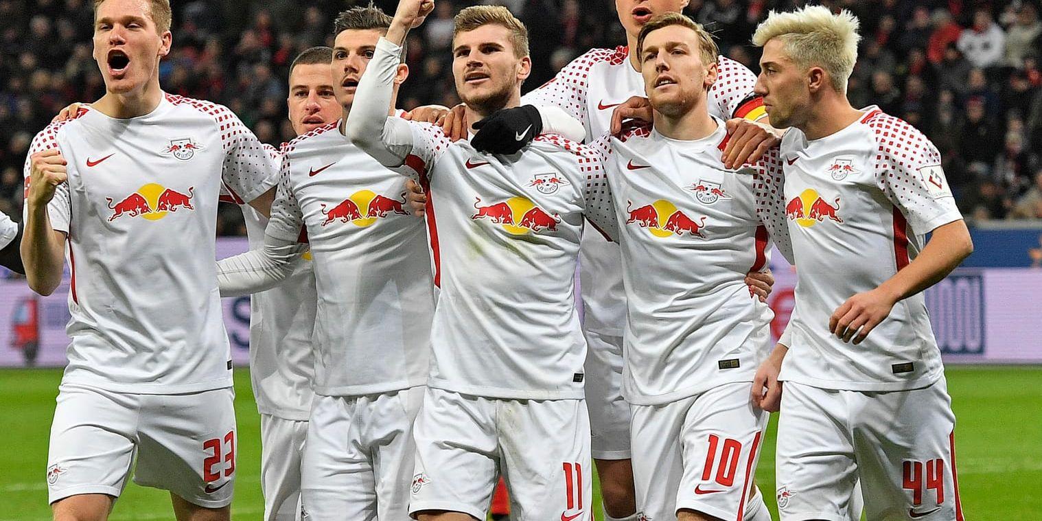 Emil Forsberg (näst längst till höger) och hans Leipzig behöver en seger mot Monaco i Champions League. Arkivbild.
