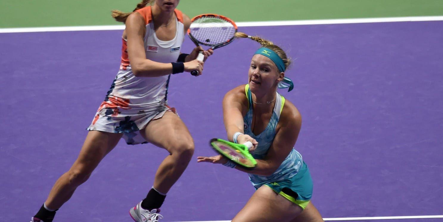 Johanna Larsson och Kiki Bertens räckte inte till i finalen i WTA-slutspelet i Singapore.