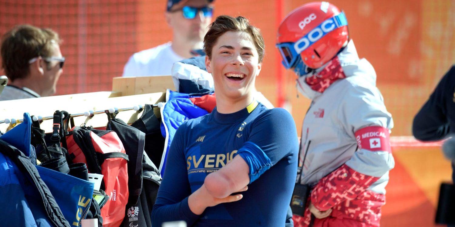 Aaron Lindström var nöjd efter sjundeplatsen i slalom, hans bästa placering under Paralympics i Sydkorea.