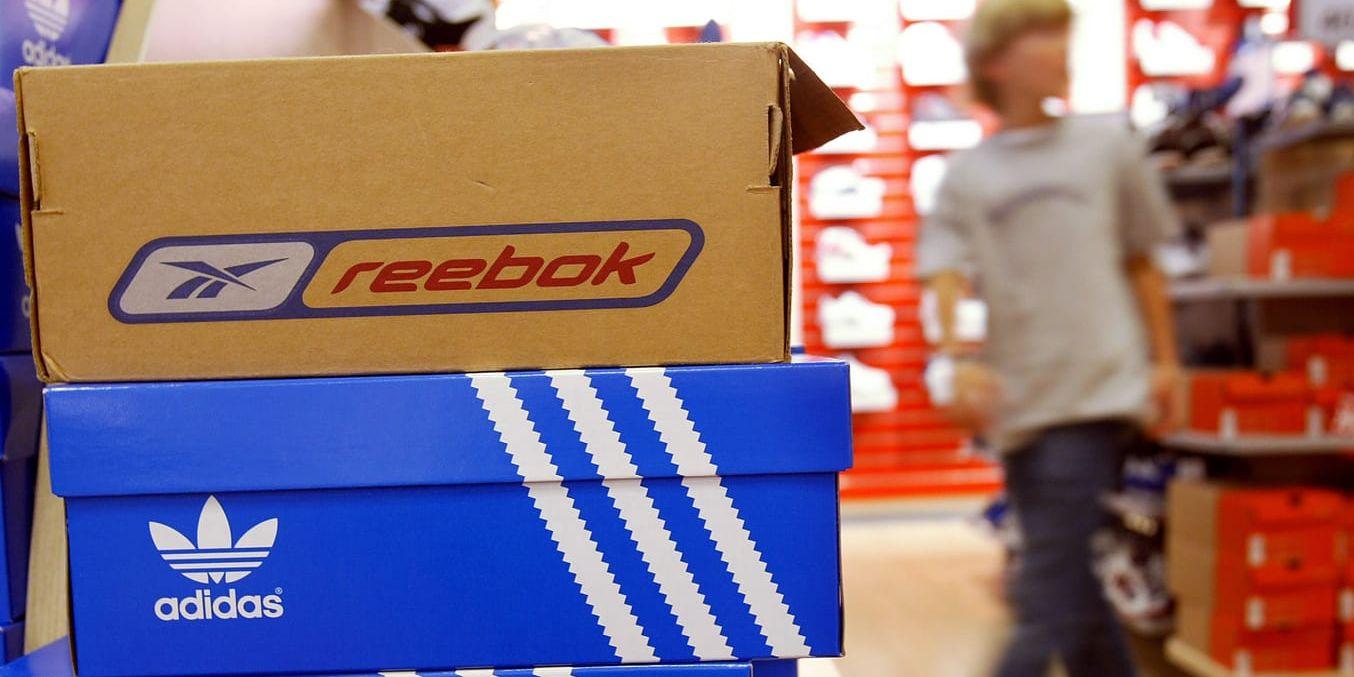 Efter flera år av spekulationer säljer Adidas sportmodemärket Reebok.