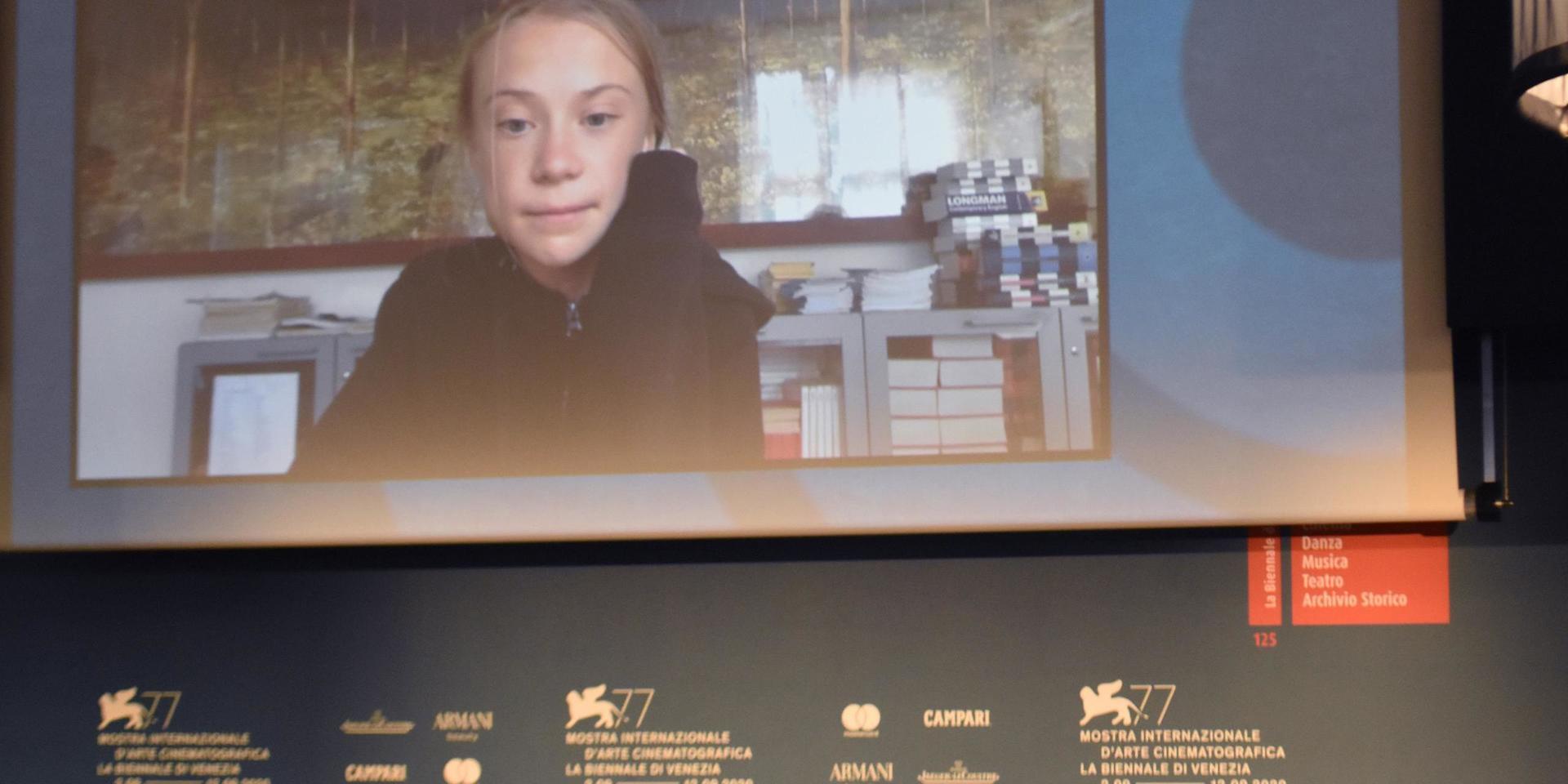 Greta Thunberg med på videolänk på filmfestivalen i Venedig.