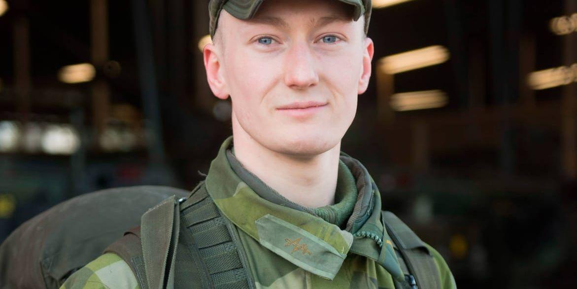 Soldat Jonathan Varg på ledningsregementet i Enköping.