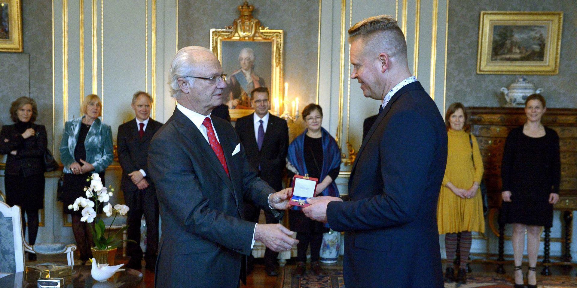 2014 fick Pasi Välimaa ta emot Prins Eugen-medaljen av Kung Carl XVI Gustaf för framstående konstnärlig gärning.