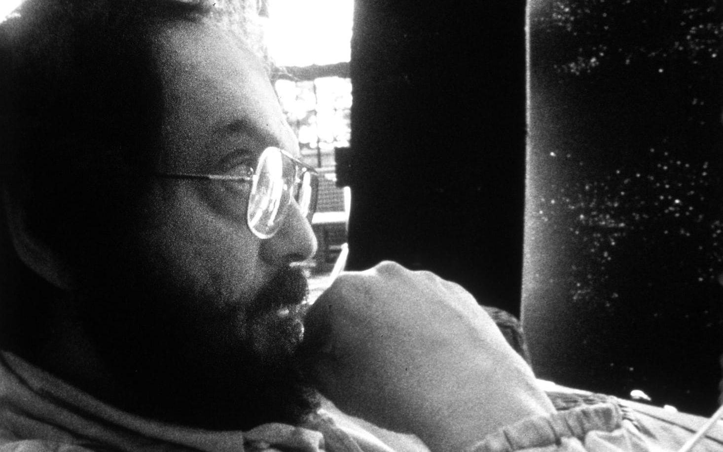Fejkade månlandningen. Efter att ha filmat sin klassiska film A Space Odyssey anställdes Stanley Kubrick av den amerikanska regeringen för att hjälpa dem att fejka månlandningen. Bevis? Ett påstått "erkännande" av Kubricks på dennes dödsbädd, som motbevisats otaliga gånger. Nåja. Bild: Scanpix.