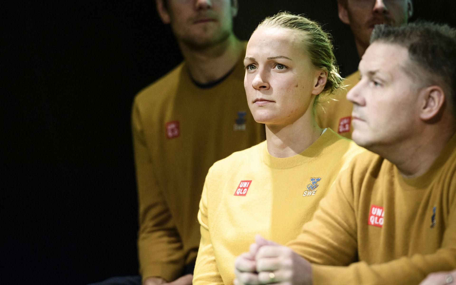 Även simstjärnan Sarah Sjöström rök direkt och kan inte därför vinna priset.