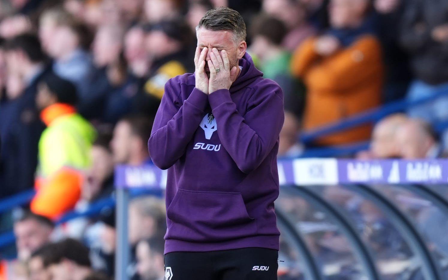 Wolverhamptons tränare Rob Edwards reagerar vid sidlinjen. Arkivbild.