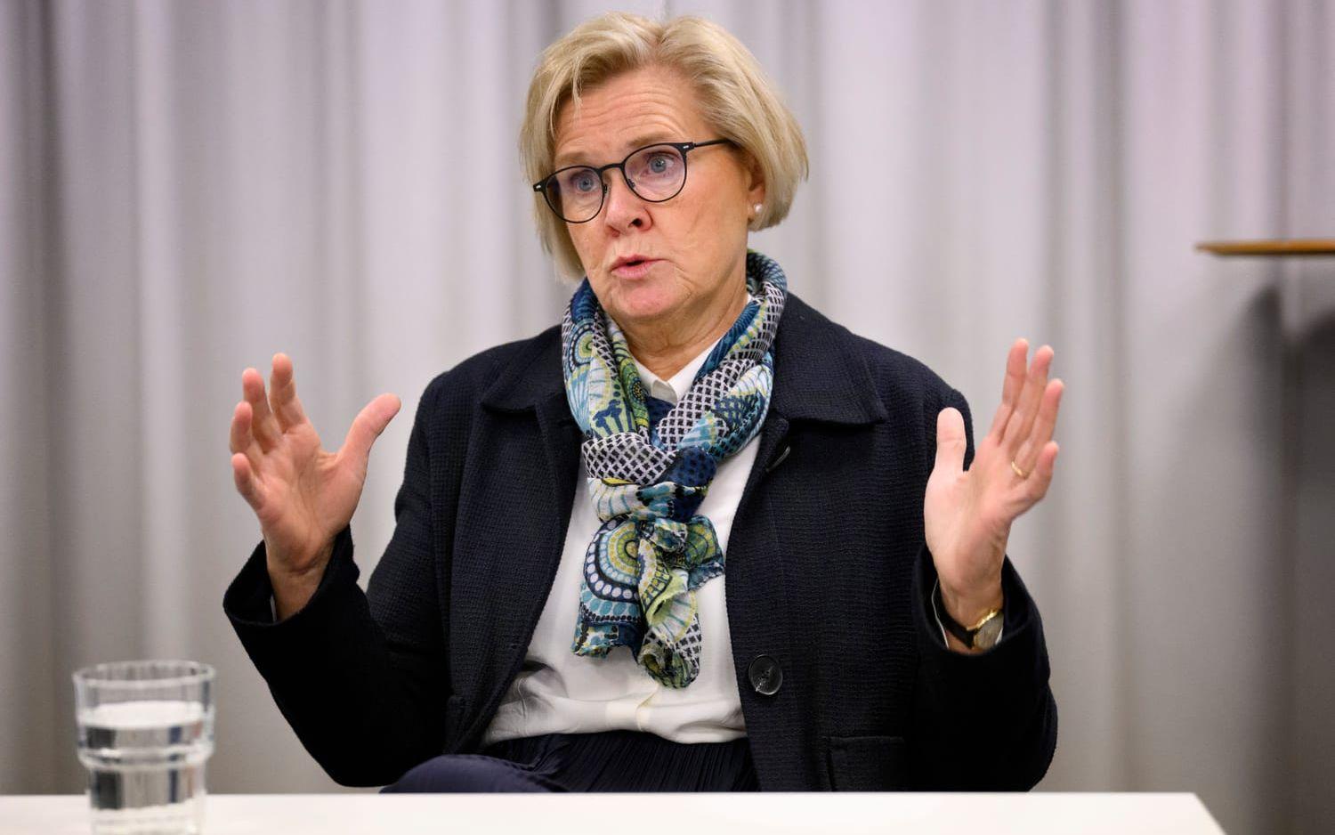 En organiserad brottslighet som blir allt grövre kräver mer långtgående motåtgärder, anser Petra Lundh.