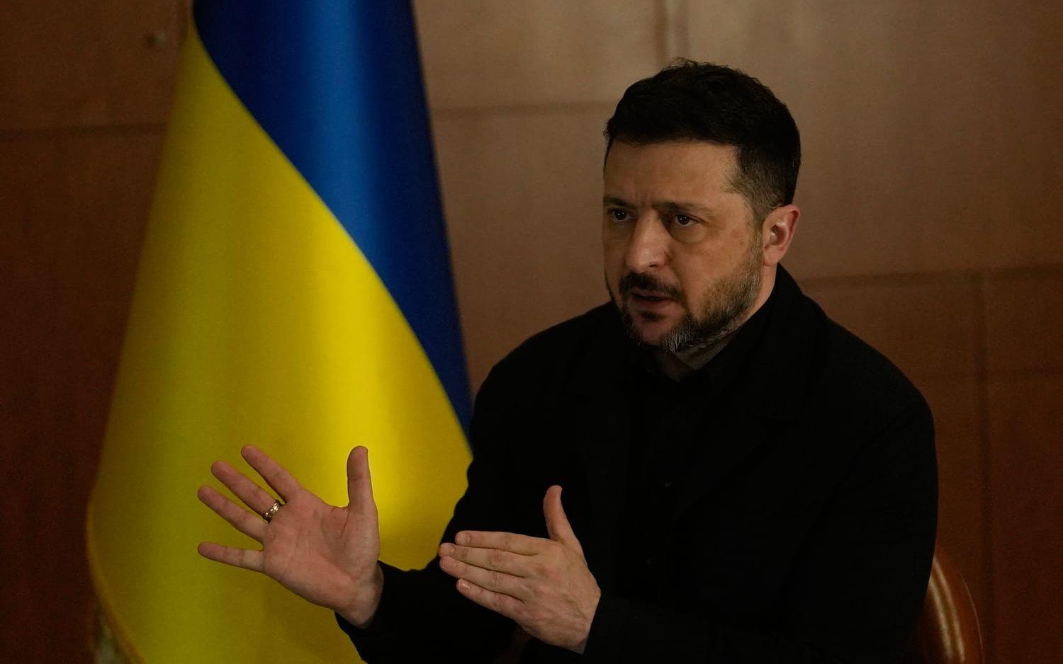 Ukrainas president Volodymyr Zelenskyj under en intervju med nyhetsbyrån AP i Istanbul den 4 april. 