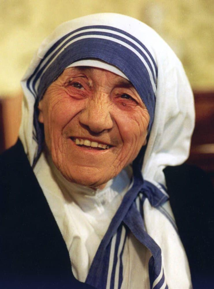 
    Fredspristagaren Moder Teresa hade även sina belackare.
   