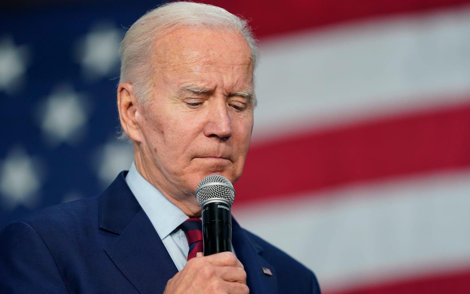 President Joe Biden tar en paus under ett tal i San Diego i torsdags.